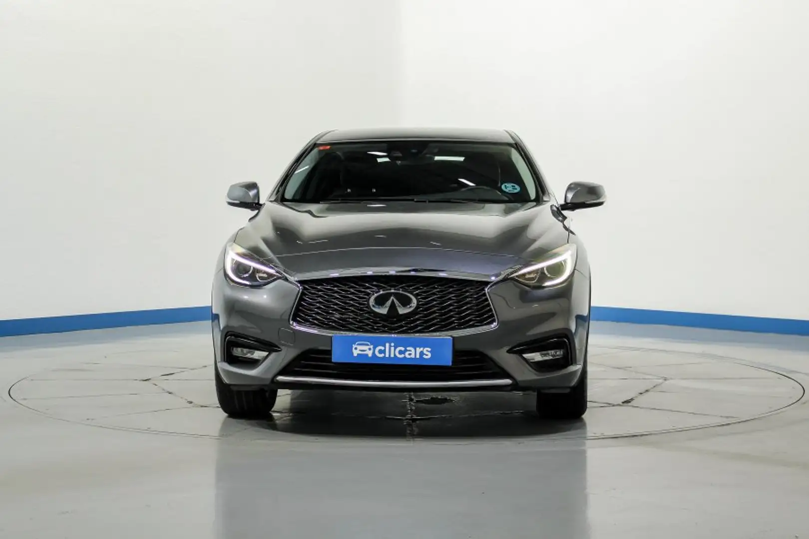 Infiniti Q30 1.5d Premium Gris - 2