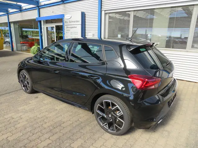 Seat Ibiza view 6