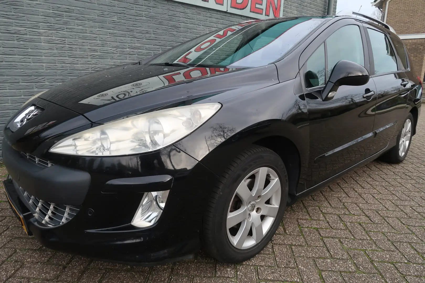 Peugeot 308 SW 1.6 VTi XT Nieuwe APK keuring Schwarz - 1