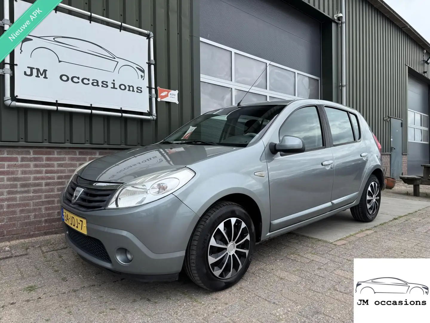 Dacia Sandero 1.6 Lauréate|Airco|Bleutooth|Nieuwe APK| Bleu - 1