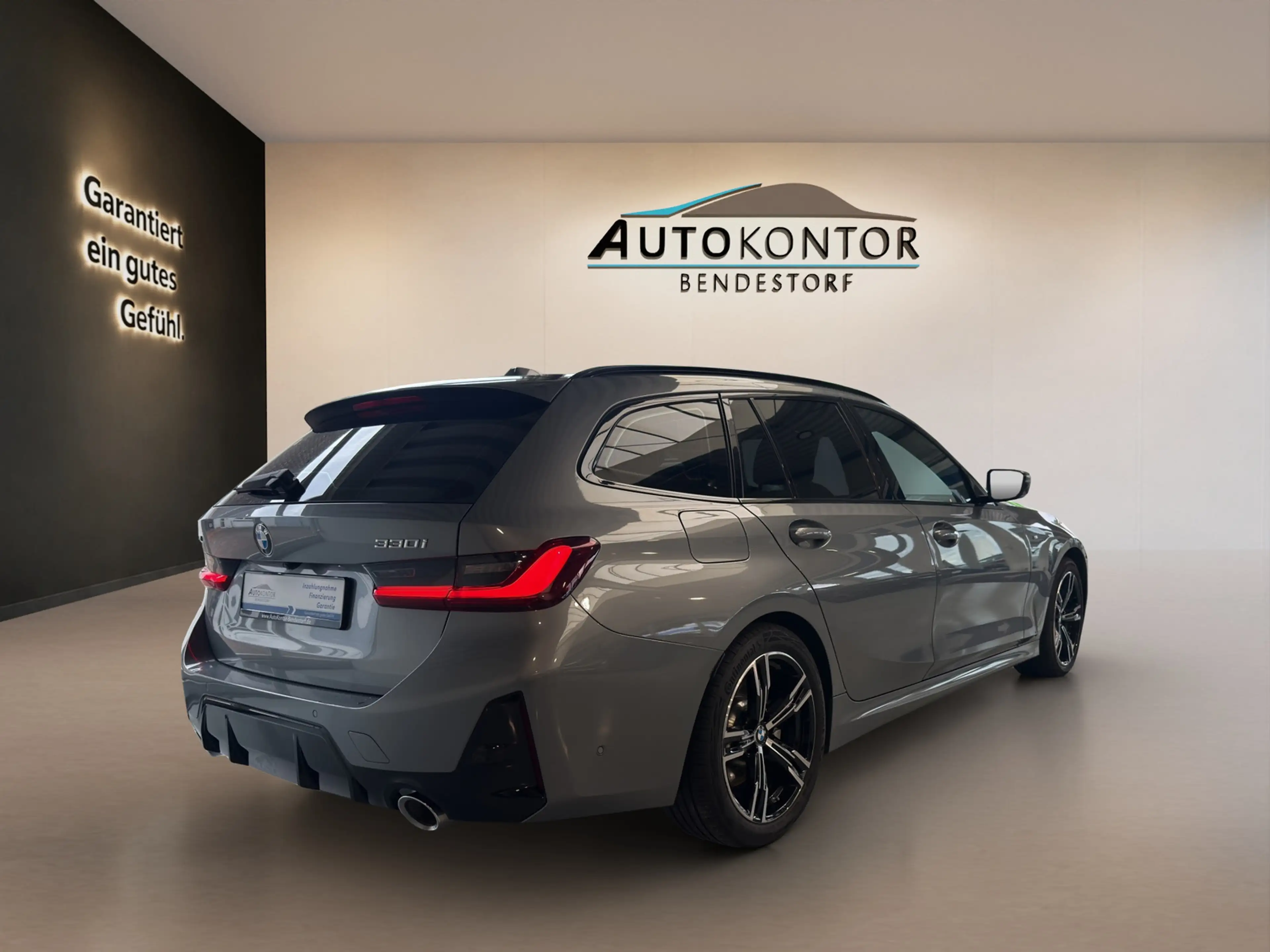 BMW 330 i xDrive M Sport Autom., *LED *Navi *Kamera *ACC — photo 4