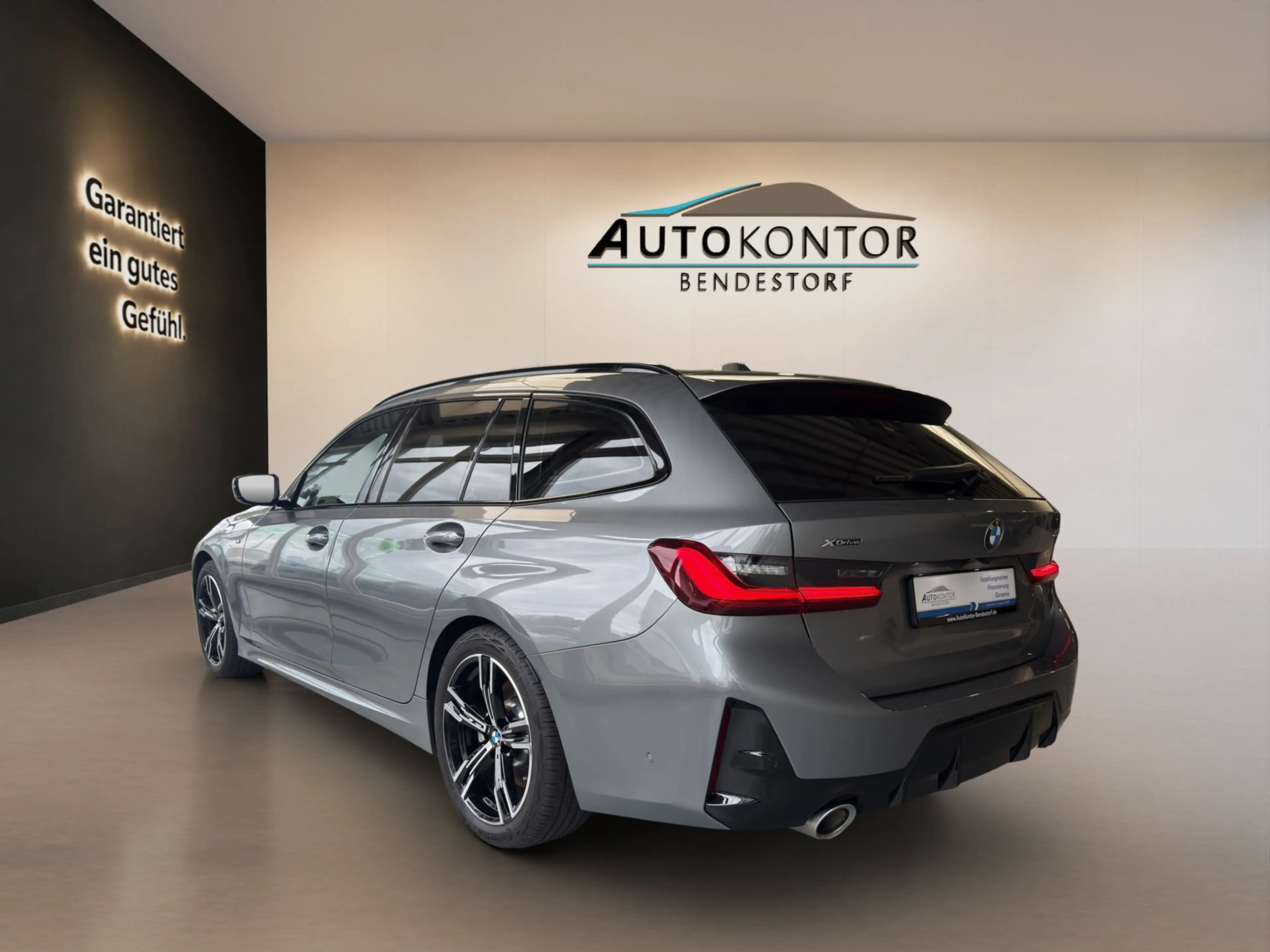 BMW 330 i xDrive M Sport Autom., *LED *Navi *Kamera *ACC — photo 3