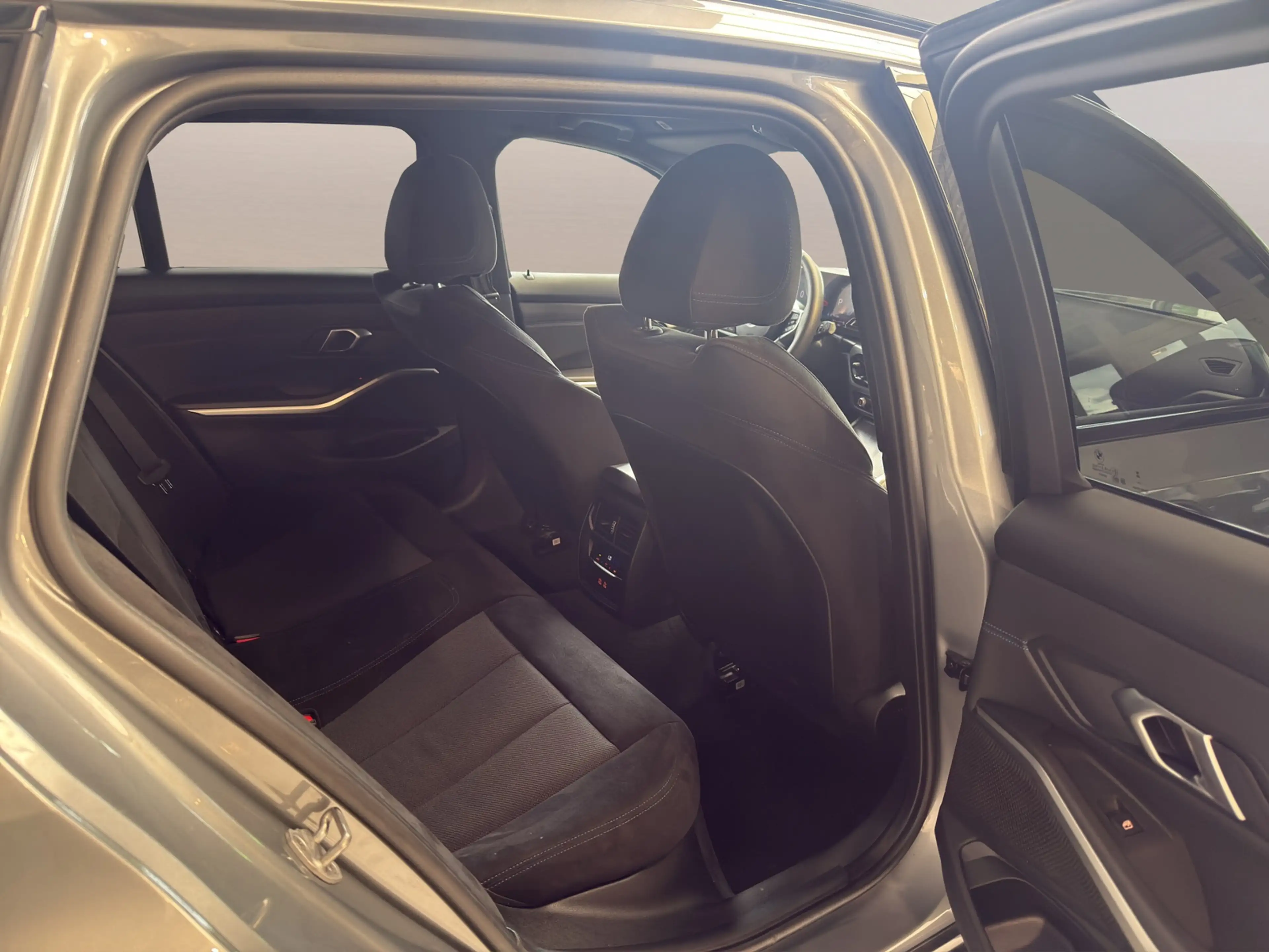 BMW 330 i xDrive M Sport Autom., *LED *Navi *Kamera *ACC — photo 10