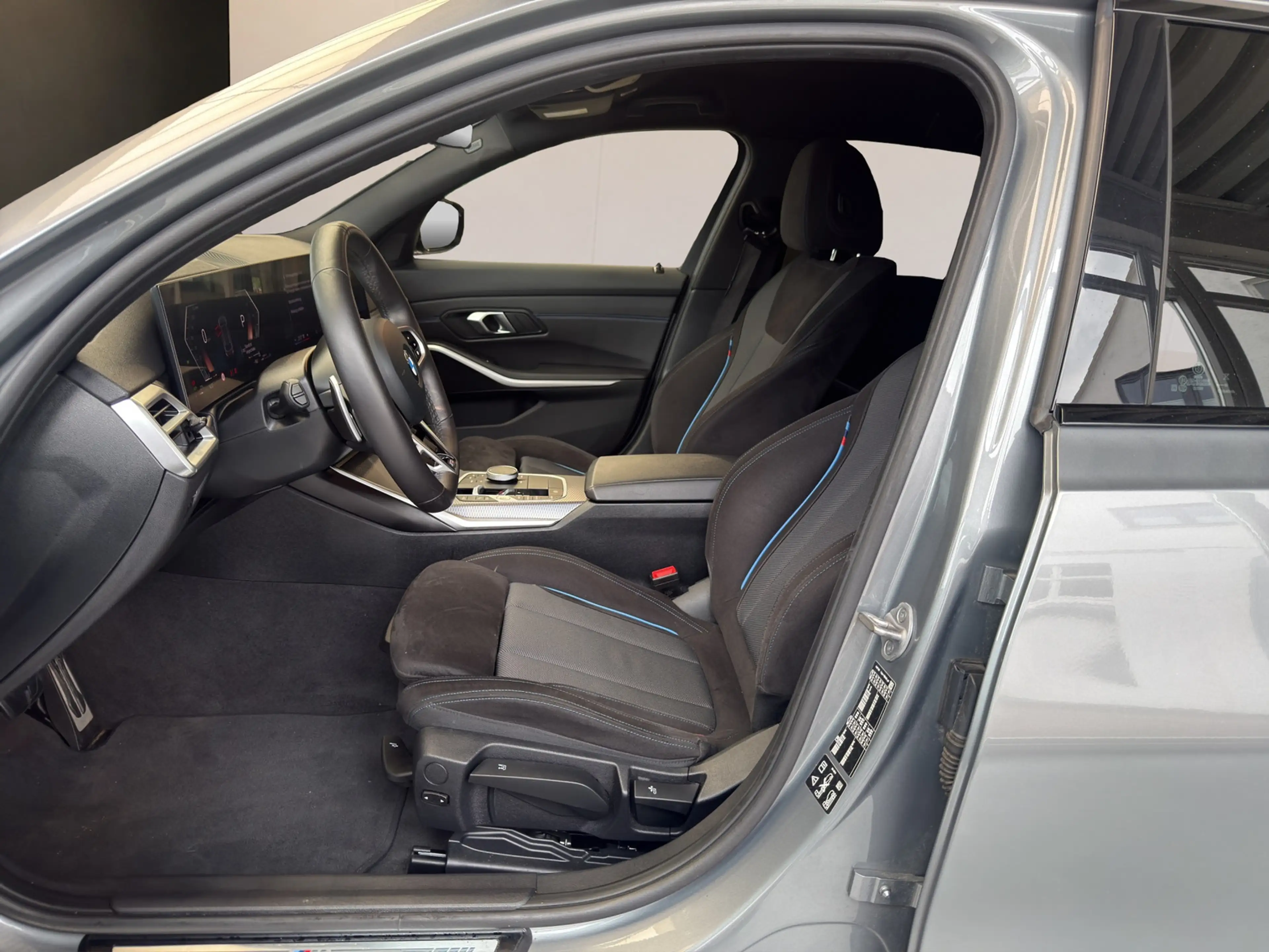 BMW 330 i xDrive M Sport Autom., *LED *Navi *Kamera *ACC — photo 7