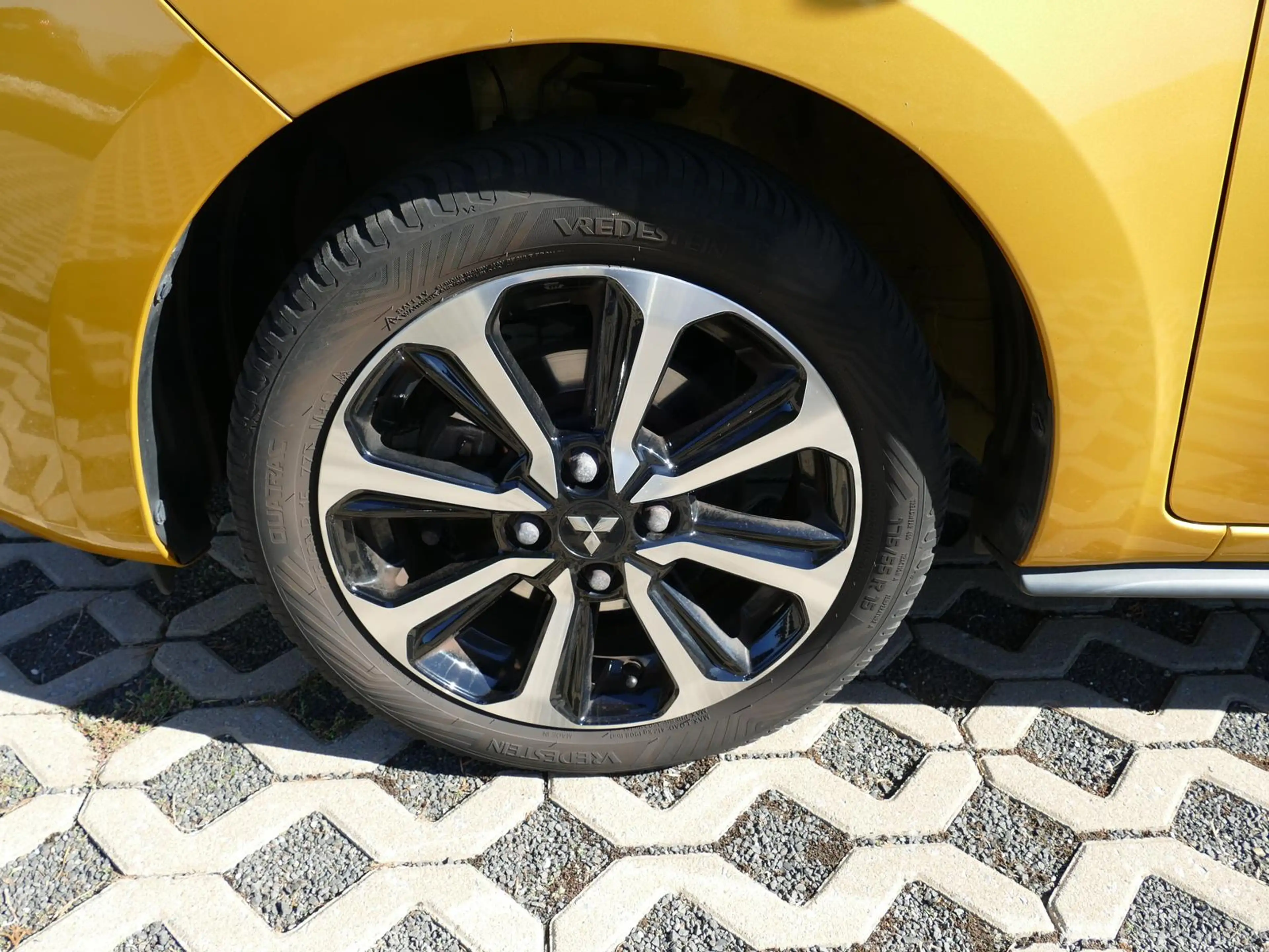 Mitsubishi Space Star 1.2 Star Spirit+ NAVI PP hinten — photo 8