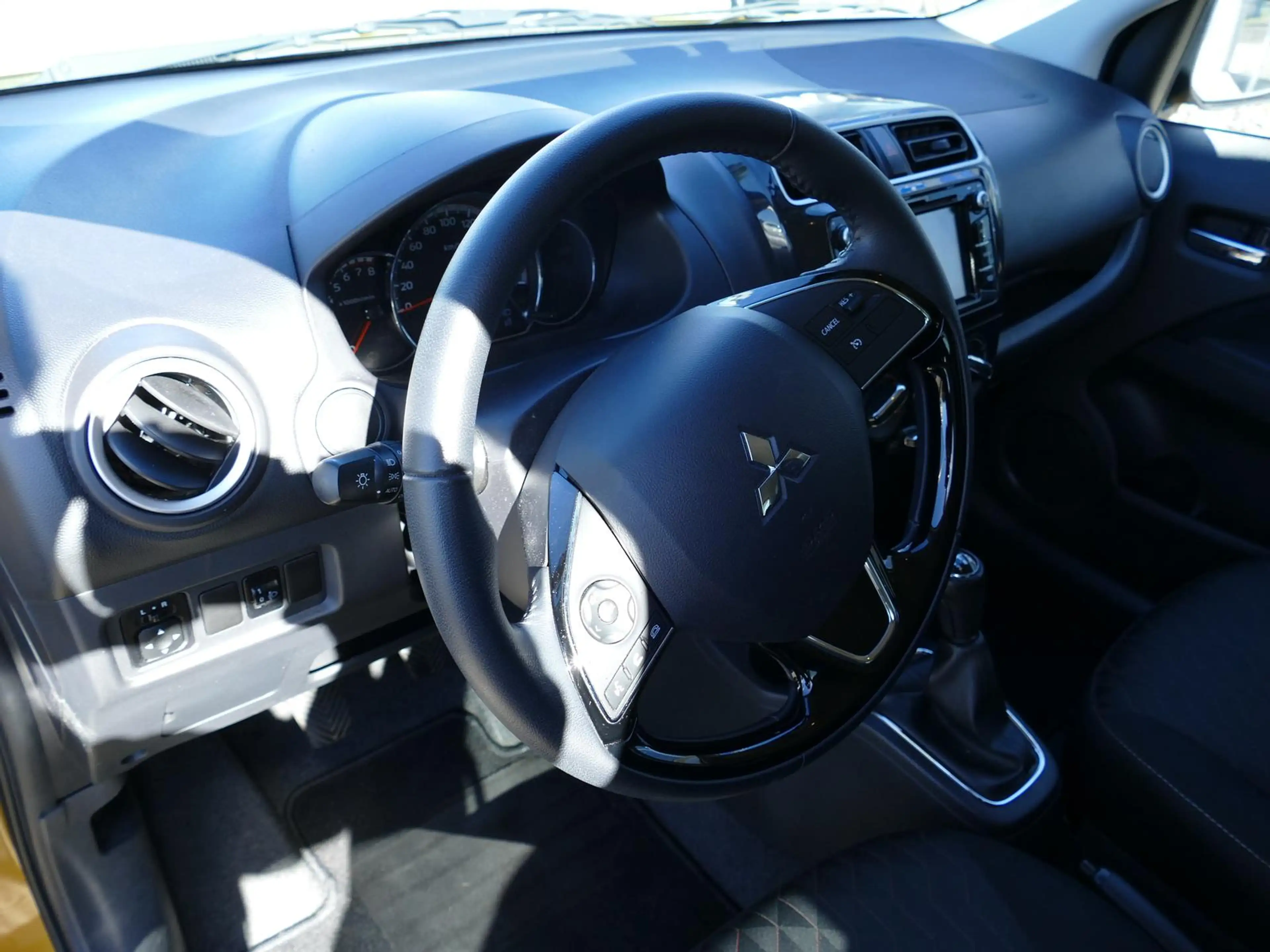 Mitsubishi Space Star 1.2 Star Spirit+ NAVI PP hinten — photo 9