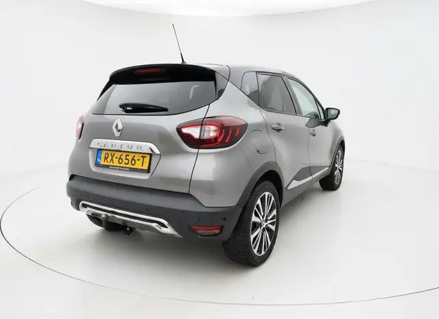 Renault Captur view 3