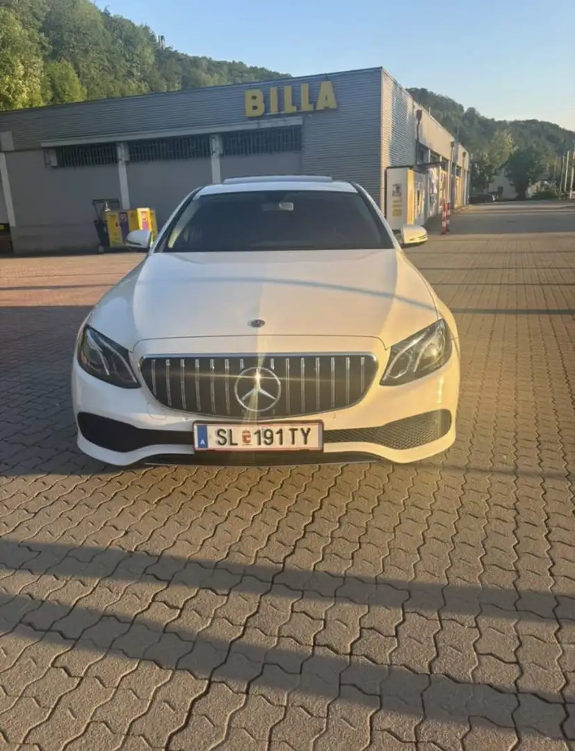 Mercedes-Benz E 220 d Aut. - 1