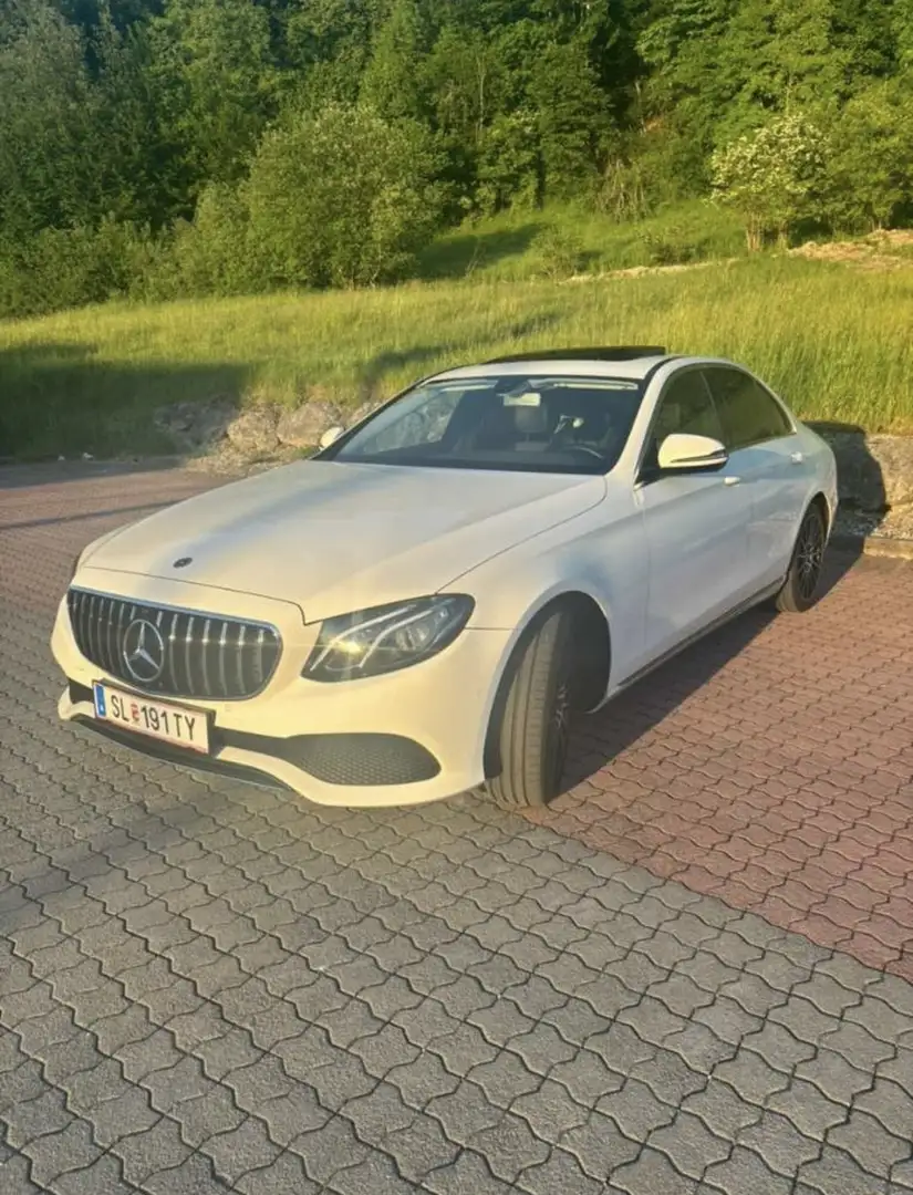 Mercedes-Benz E 220 d Aut. - 2