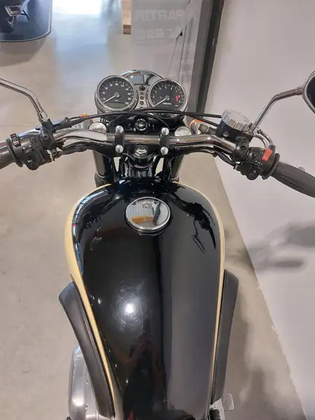 Kawasaki W 650 - foto 6