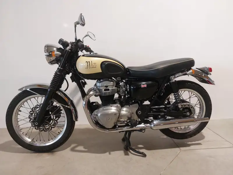 Kawasaki W 650 - foto 4