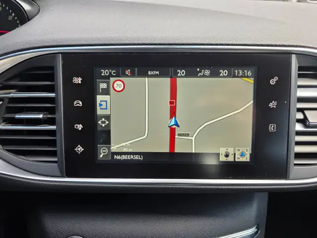 Peugeot 308 view 13