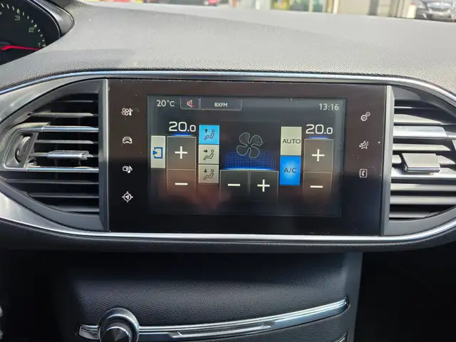 Peugeot 308 view 14
