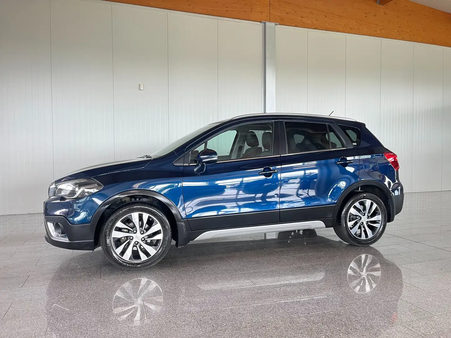 Suzuki SX4 S-Cross Albastru - 1