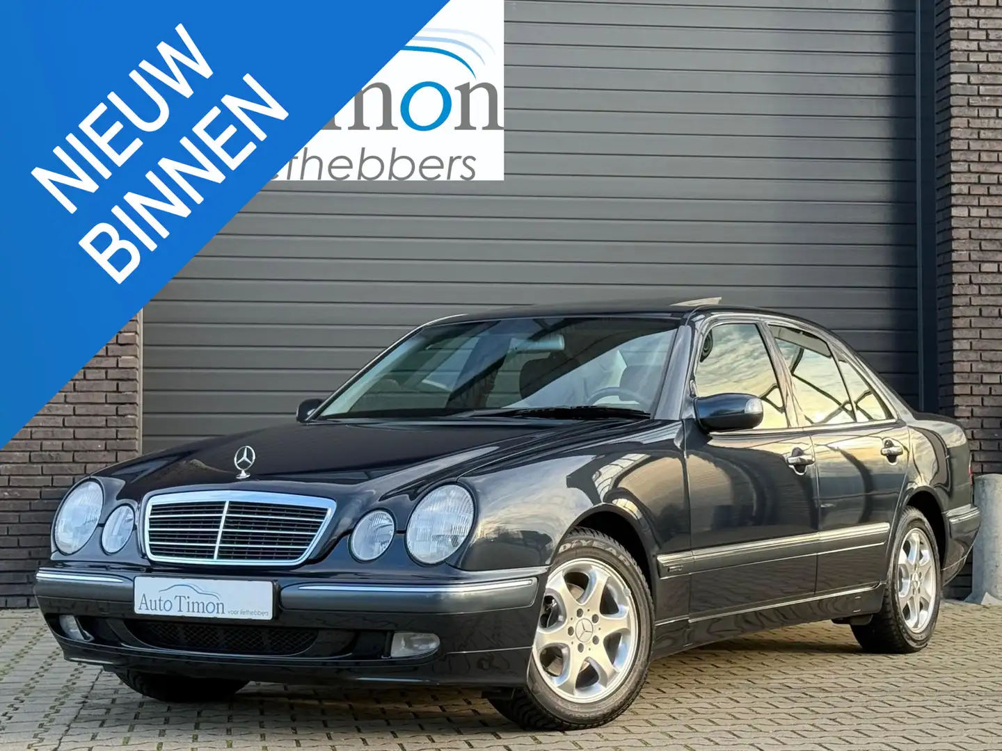 Mercedes-Benz E 240 W210 E V6 Elegance Aut.-5 | 43.019 km.! | Bijtelli Schwarz - 1