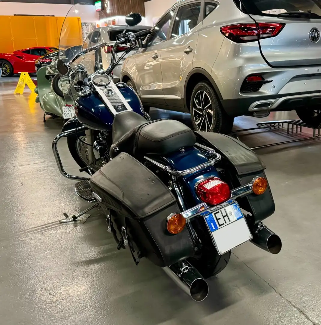 Harley-Davidson 1450 Road King Classic Blue - 2