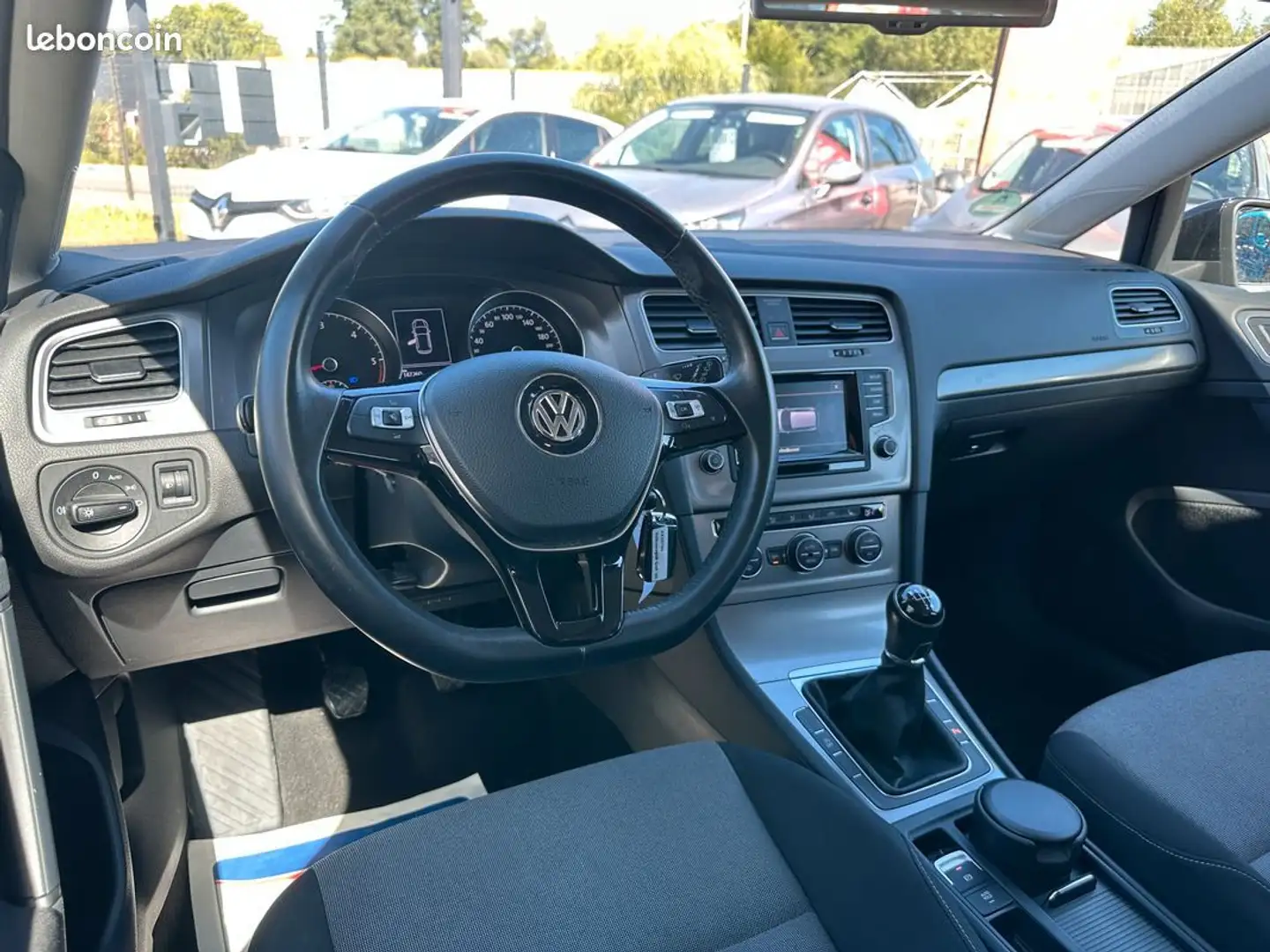 Volkswagen Golf VII 1.6 Tdi 110Ch BlueMotion Trendline Noir - 2