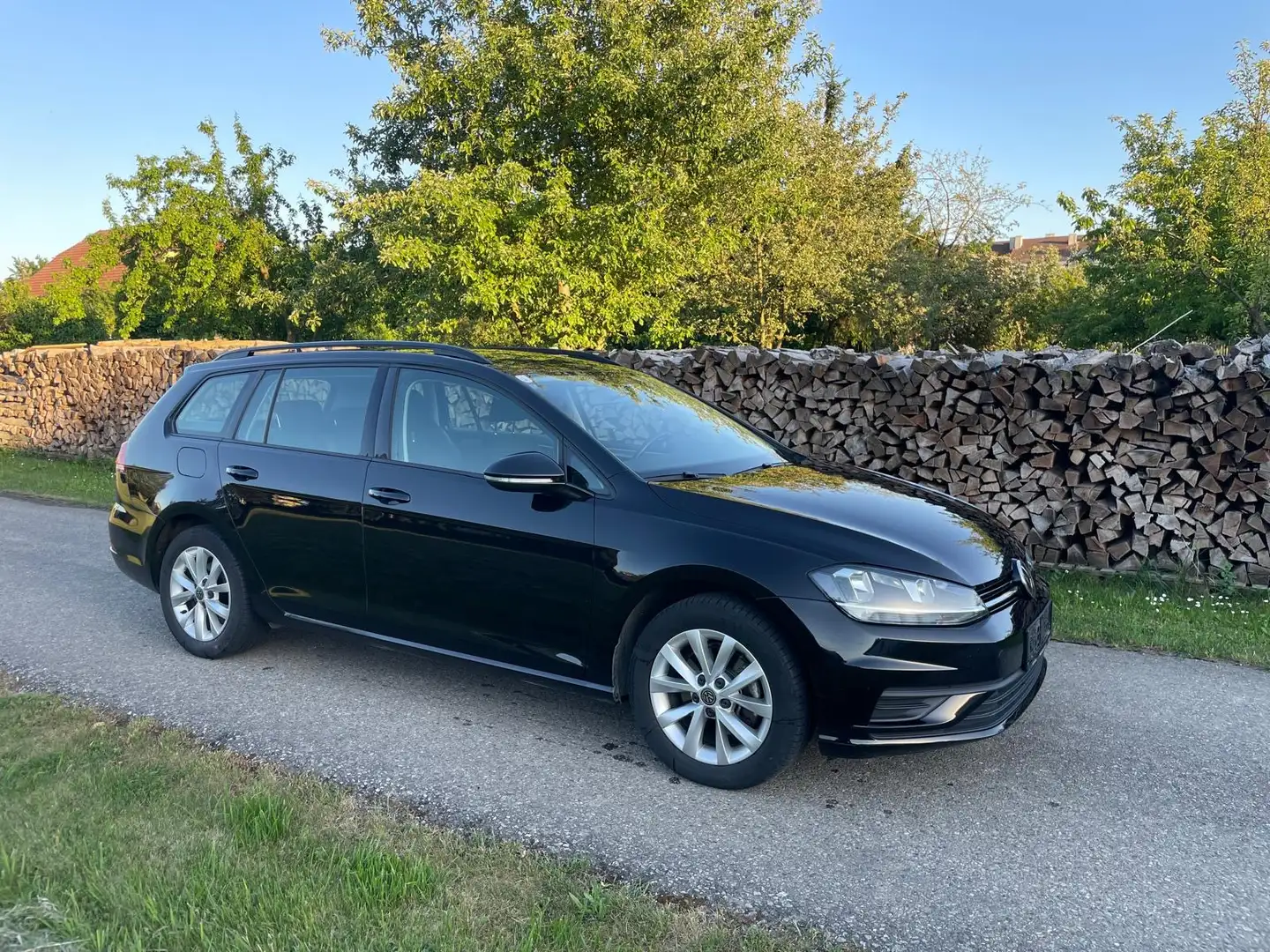 Volkswagen Golf Variant Golf Variant 1,6 TDI Schwarz - 1