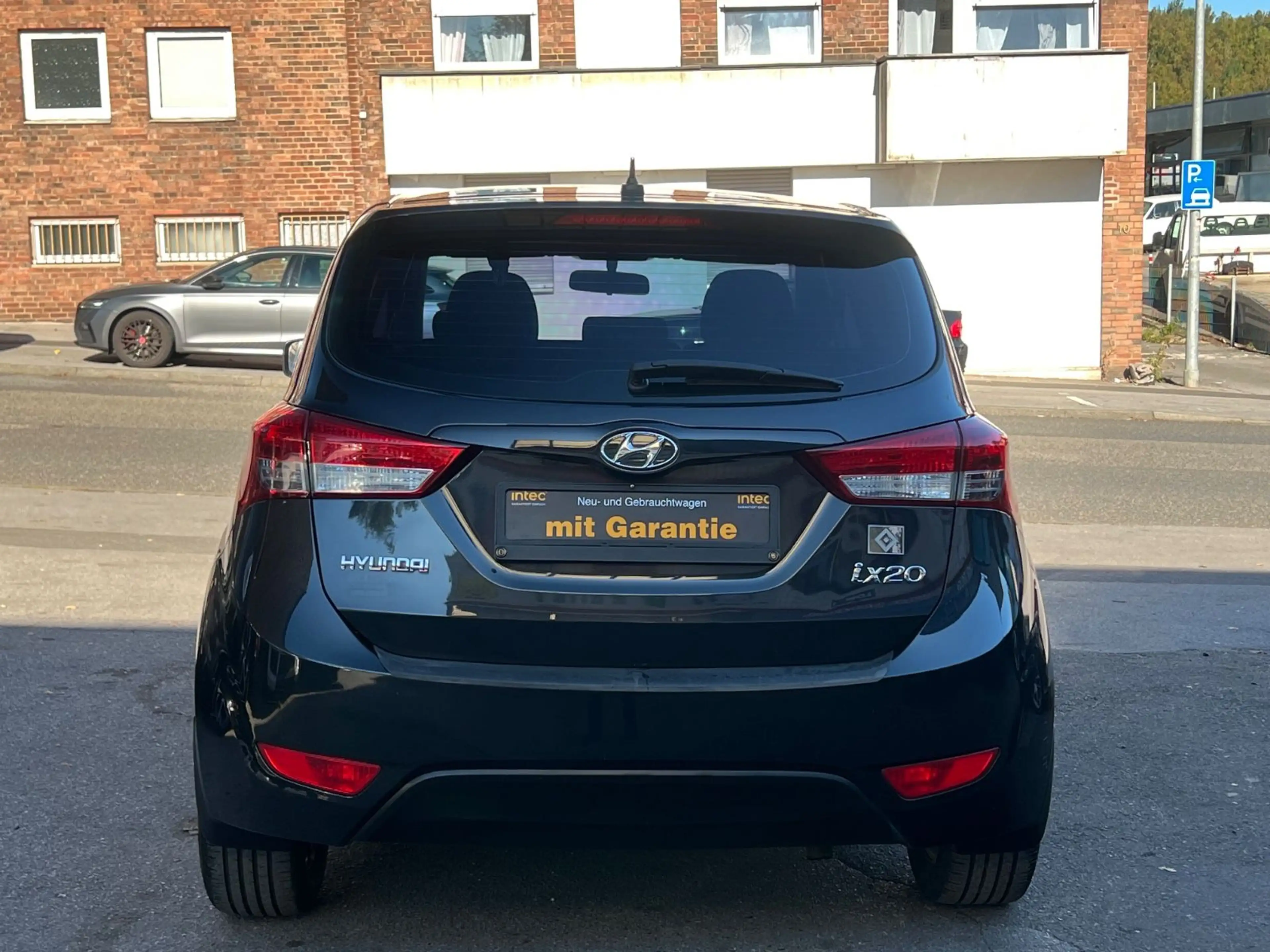 Hyundai iX20 Classic*Tüv*Inspektion*1.Hand* — photo 10