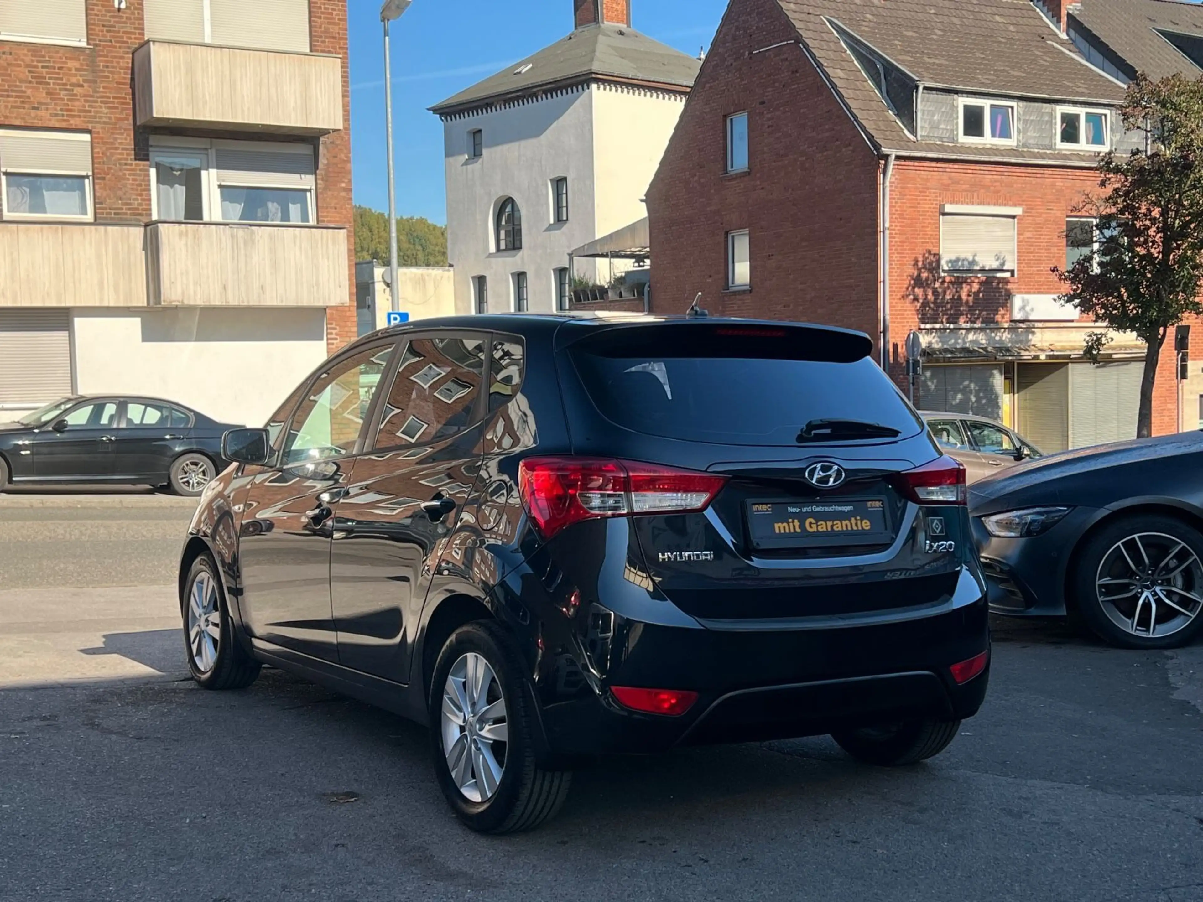 Hyundai iX20 Classic*Tüv*Inspektion*1.Hand* — photo 13