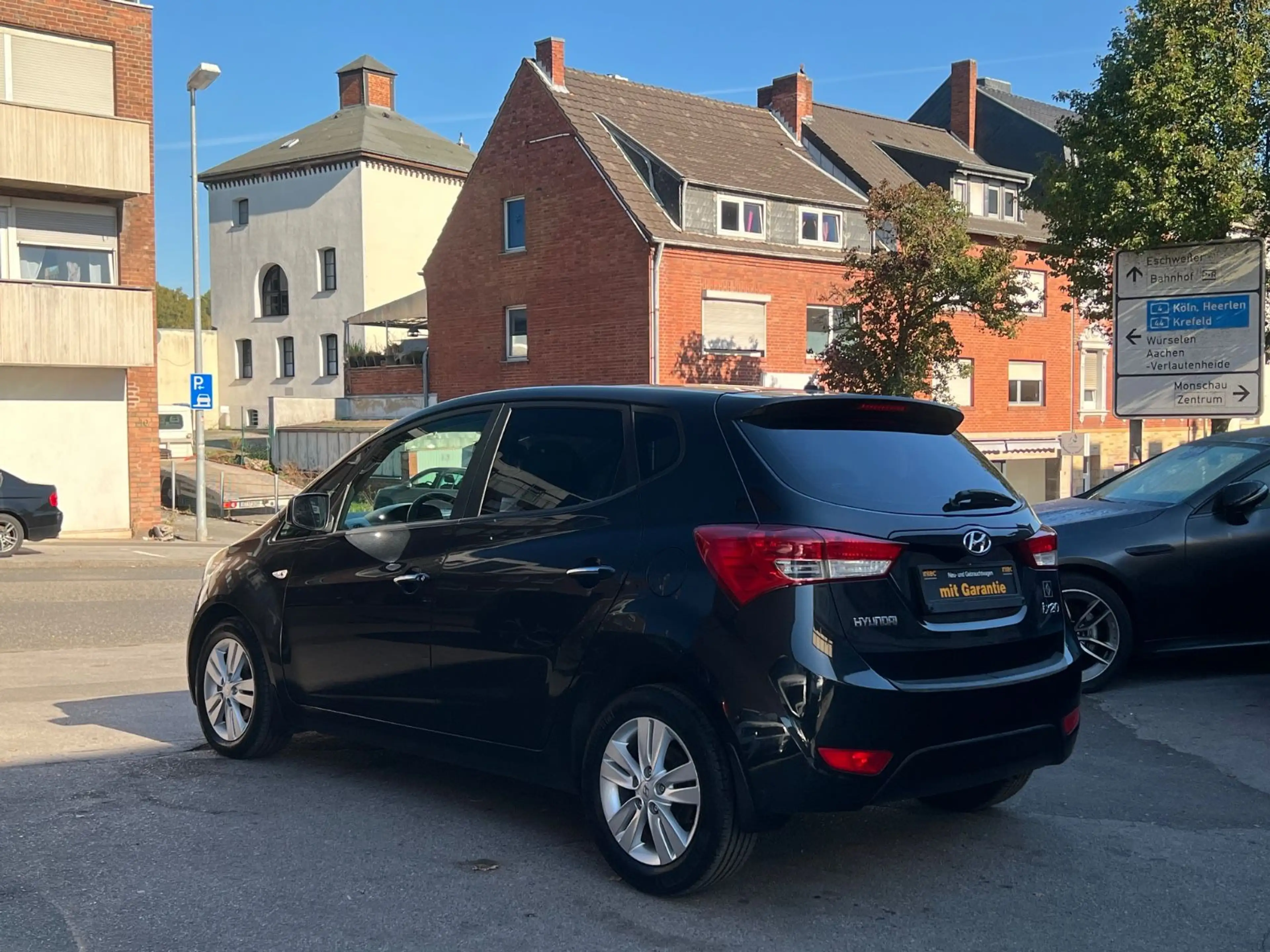 Hyundai iX20 Classic*Tüv*Inspektion*1.Hand* — photo 11