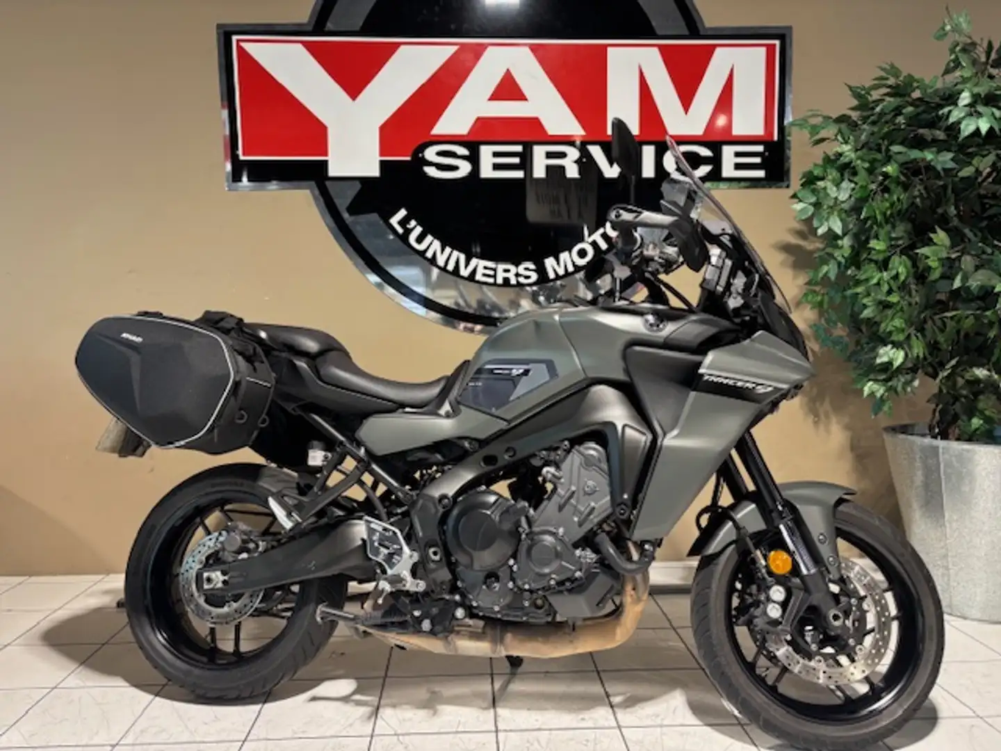 Yamaha Tracer 9 - 1