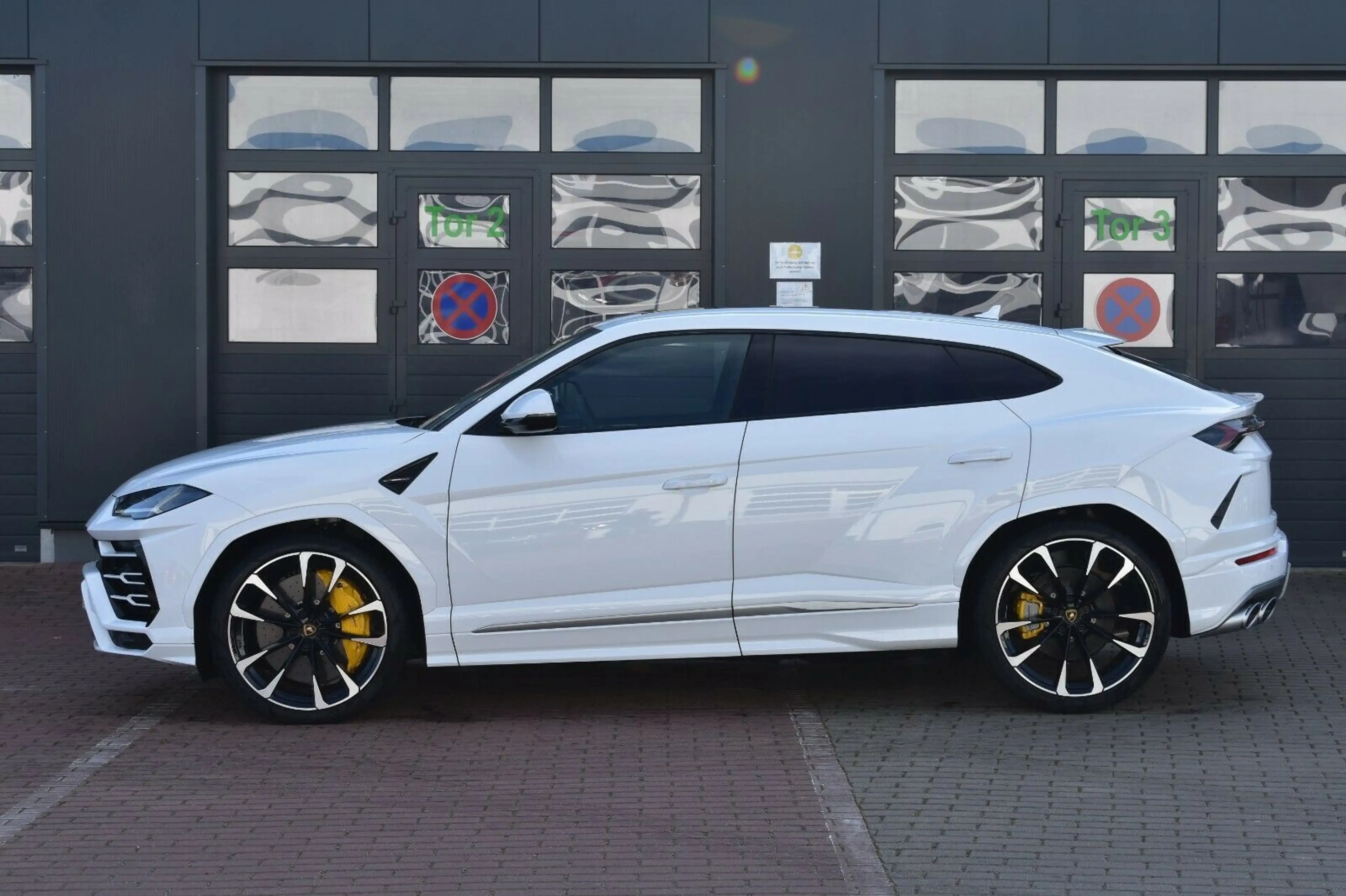 Lamborghini Urus LP650 *PANO*VoLL*23*Q-Citura*Mietkauf* — photo 2