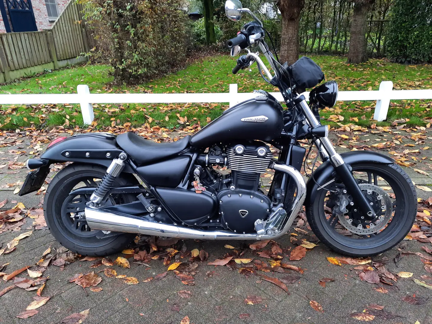 Triumph Thunderbird Storm Negru - 1