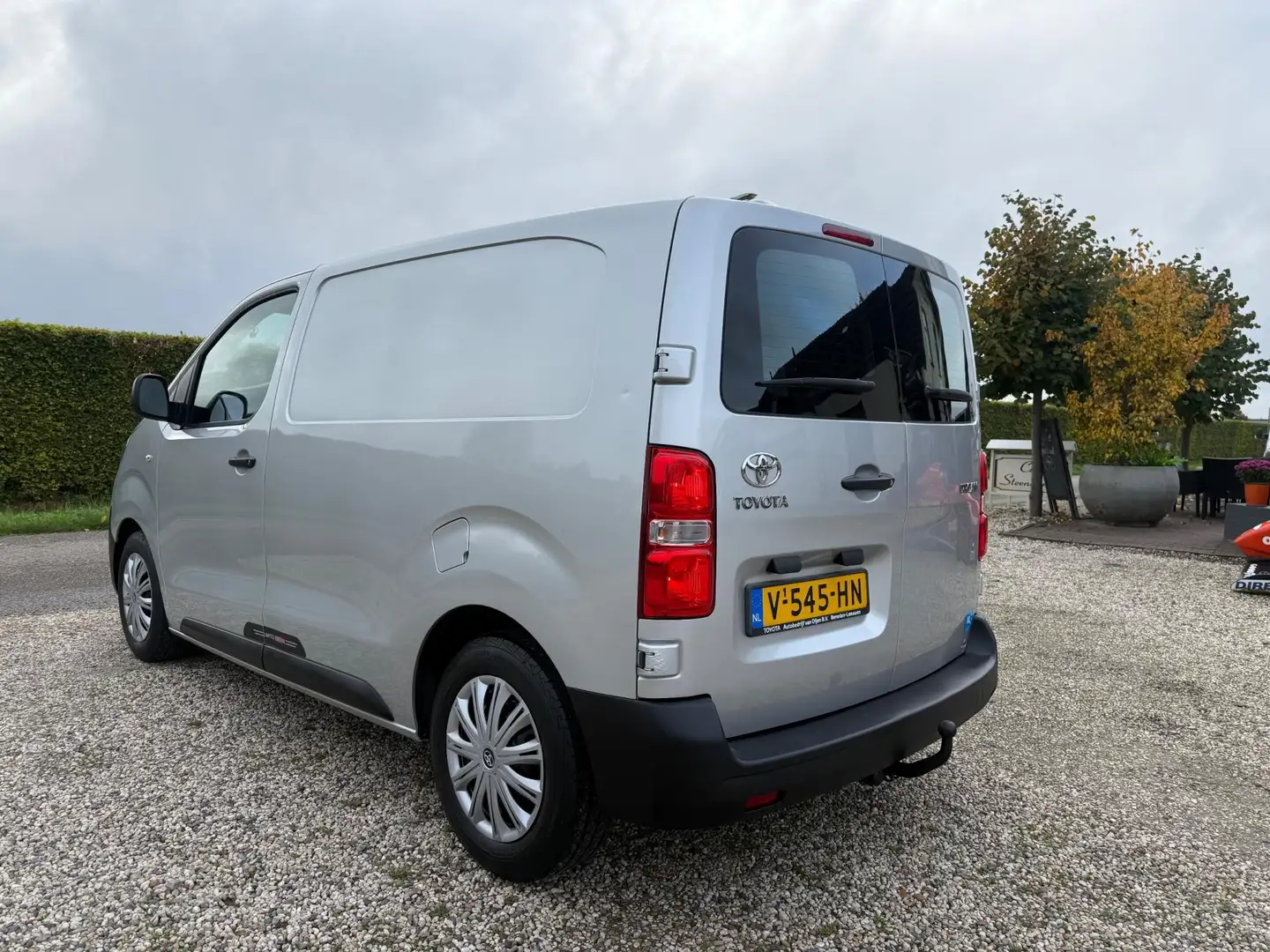 Toyota Proace Compact 1.6 D-4D Cool Comfort Euro6 | 1e Eigenaar Grau - 2