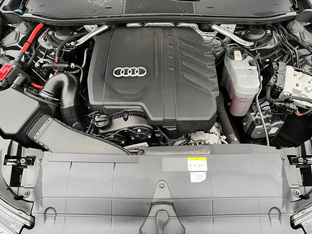 Audi A6 design 45TFSI S-tronic/ Navi+, LED, RFK 9