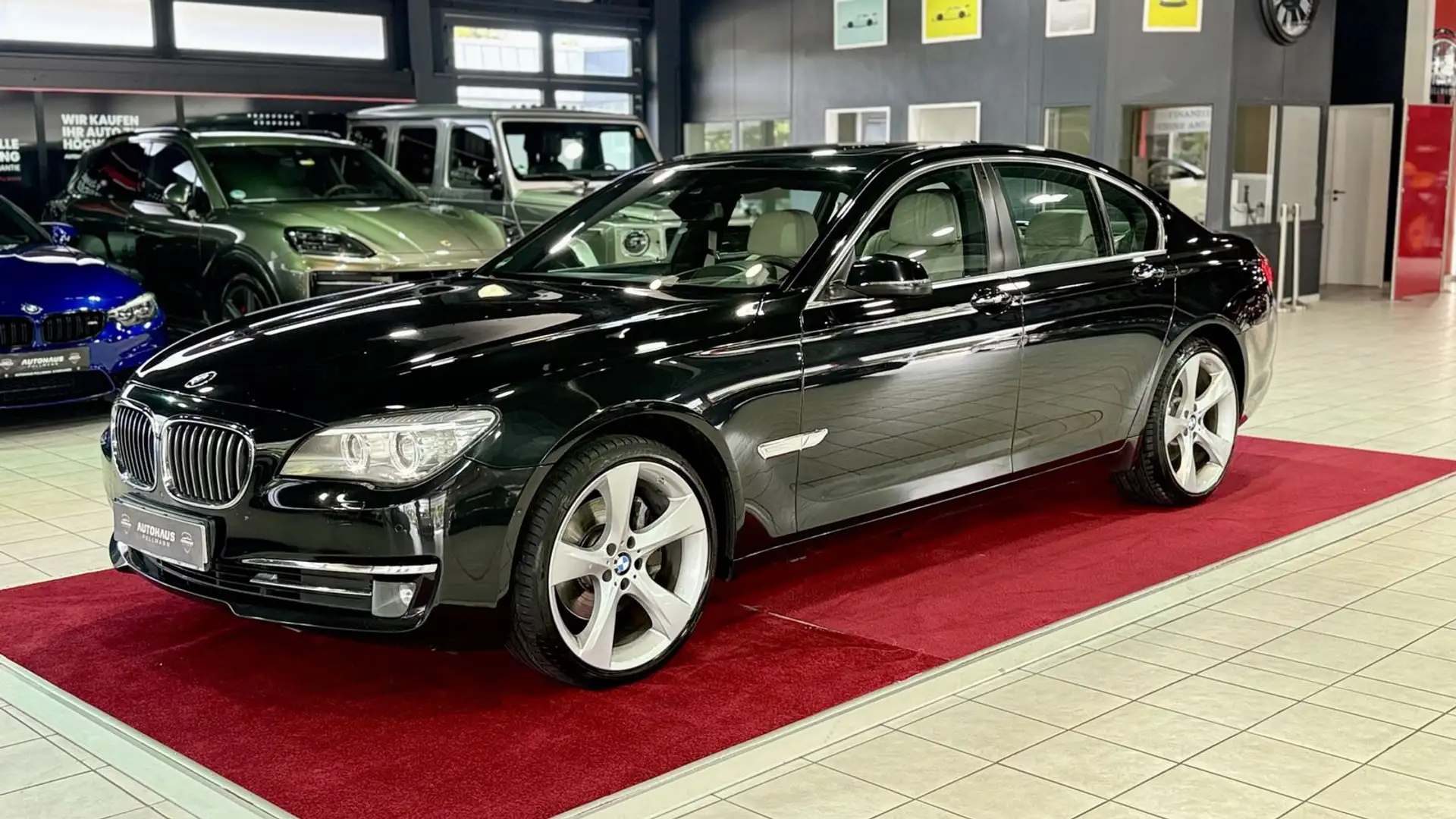 BMW 730 d xDrive*Softclose+HUD+Kamera Schwarz - 1