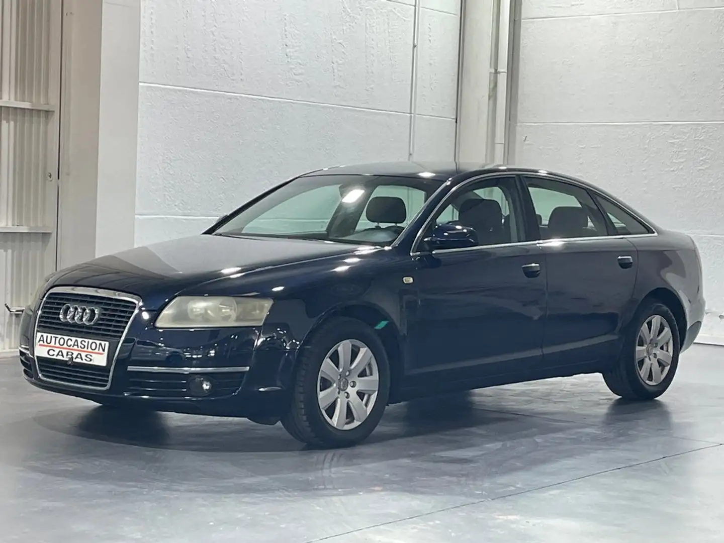 Audi A6 2.4 Blau - 1