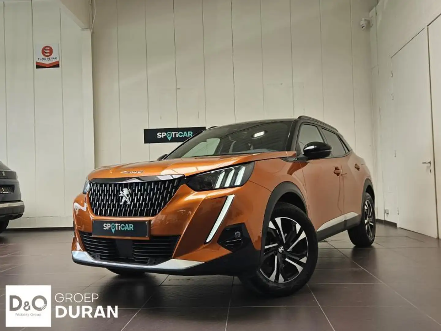 Peugeot 2008 GT 1.2 130 Orange - 1