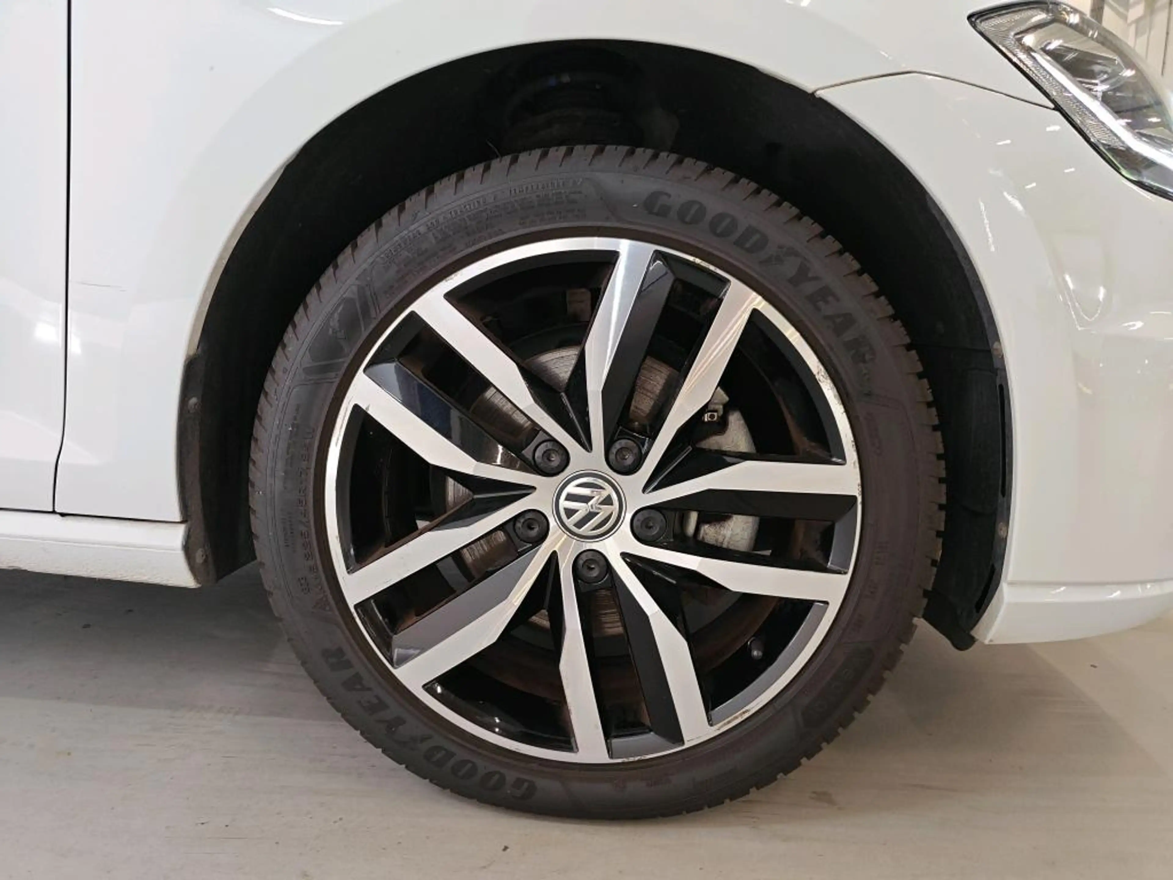 Volkswagen e-Golf E-DITION / AUTOMAAT/ SOH 92%/ CRUISE/ NAVI/ CLIMAT — photo 10