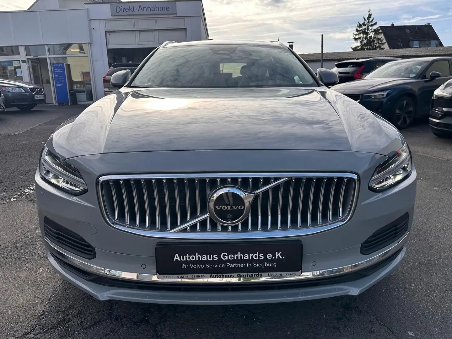 Volvo V90 T6 AWD Plus LRANG,Pano,360°,BLIS,ACC,LED Grau - 2
