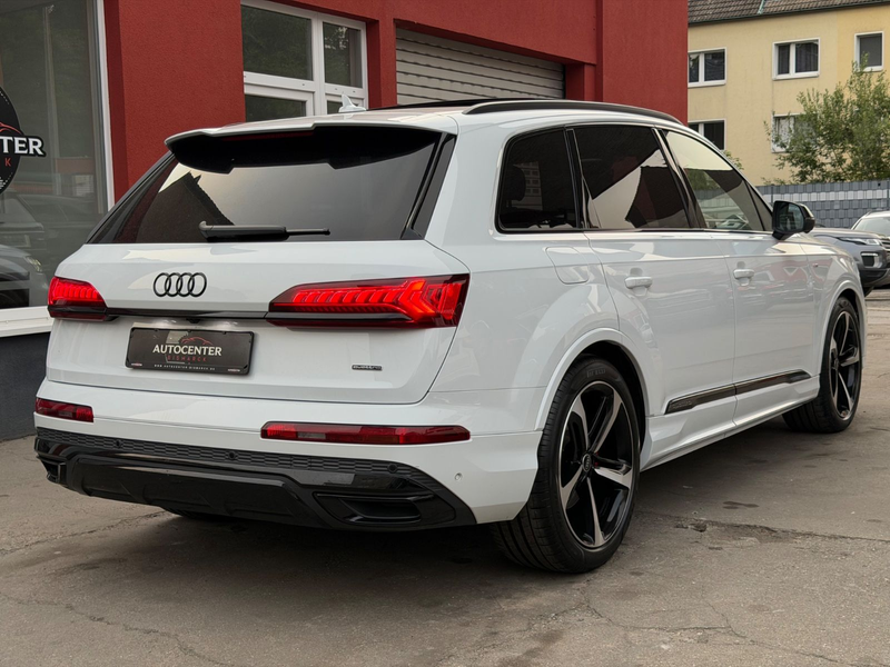 Audi Q7 50 TDI quattro competition plus — photo 5