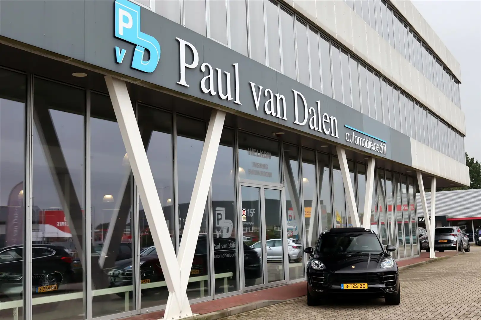 Porsche Macan 3.6 TURBO 400PK Panoramadak | 21 Inch | Luchtverin Negro - 2