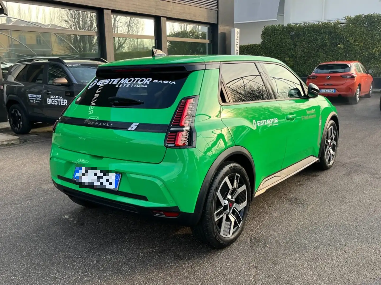 Renault R 5 E-TECH ELECTRIC 120 CV URBAN RANGE TECHNO Verde - 2