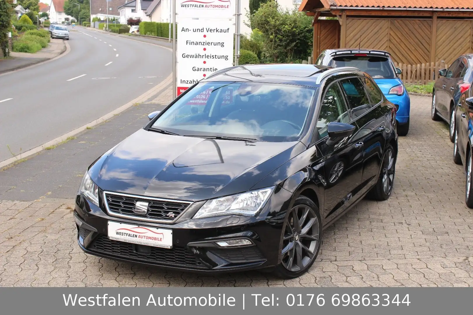 SEAT Leon ST 2.0 TDI 150PS FR DSG|Pano|Navi|AppCarPL. Schwarz - 1