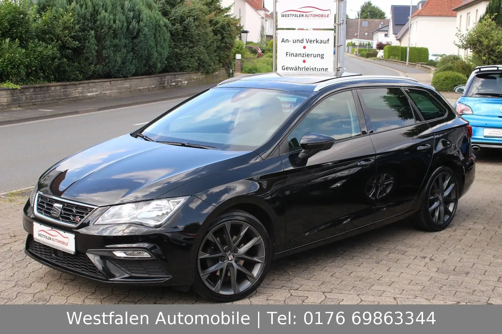 SEAT Leon ST 2.0 TDI 150PS FR DSG|Pano|Navi|AppCarPL. Schwarz - 2
