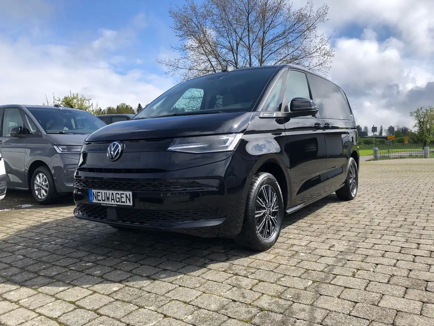 Volkswagen T7 Multivan 2.0 TDI Neu + 5 Jahre VW-Garantie Schwarz - 1