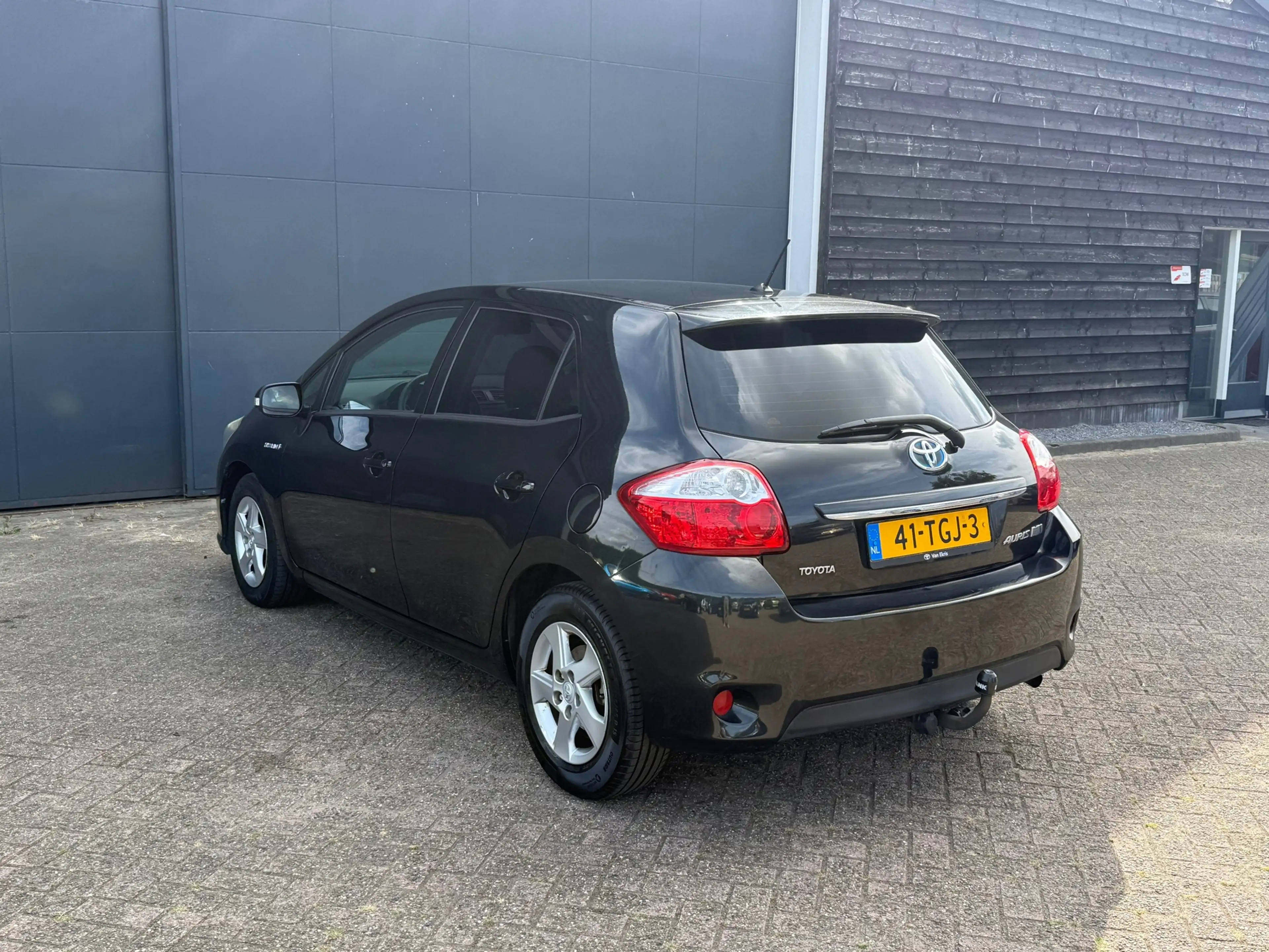 Toyota Auris 1.8 Full Hybrid Aspiration — photo 8