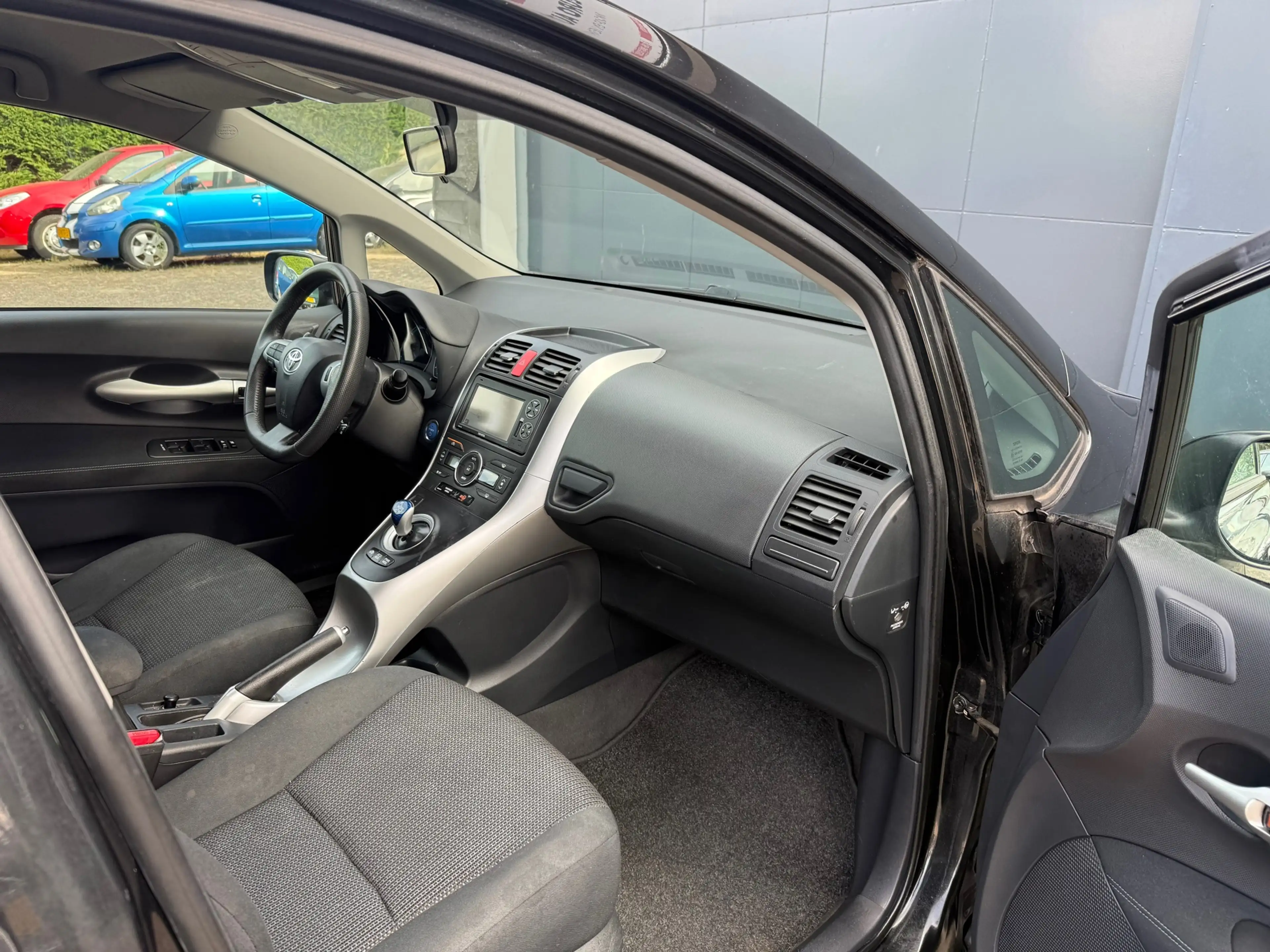 Toyota Auris 1.8 Full Hybrid Aspiration — photo 14