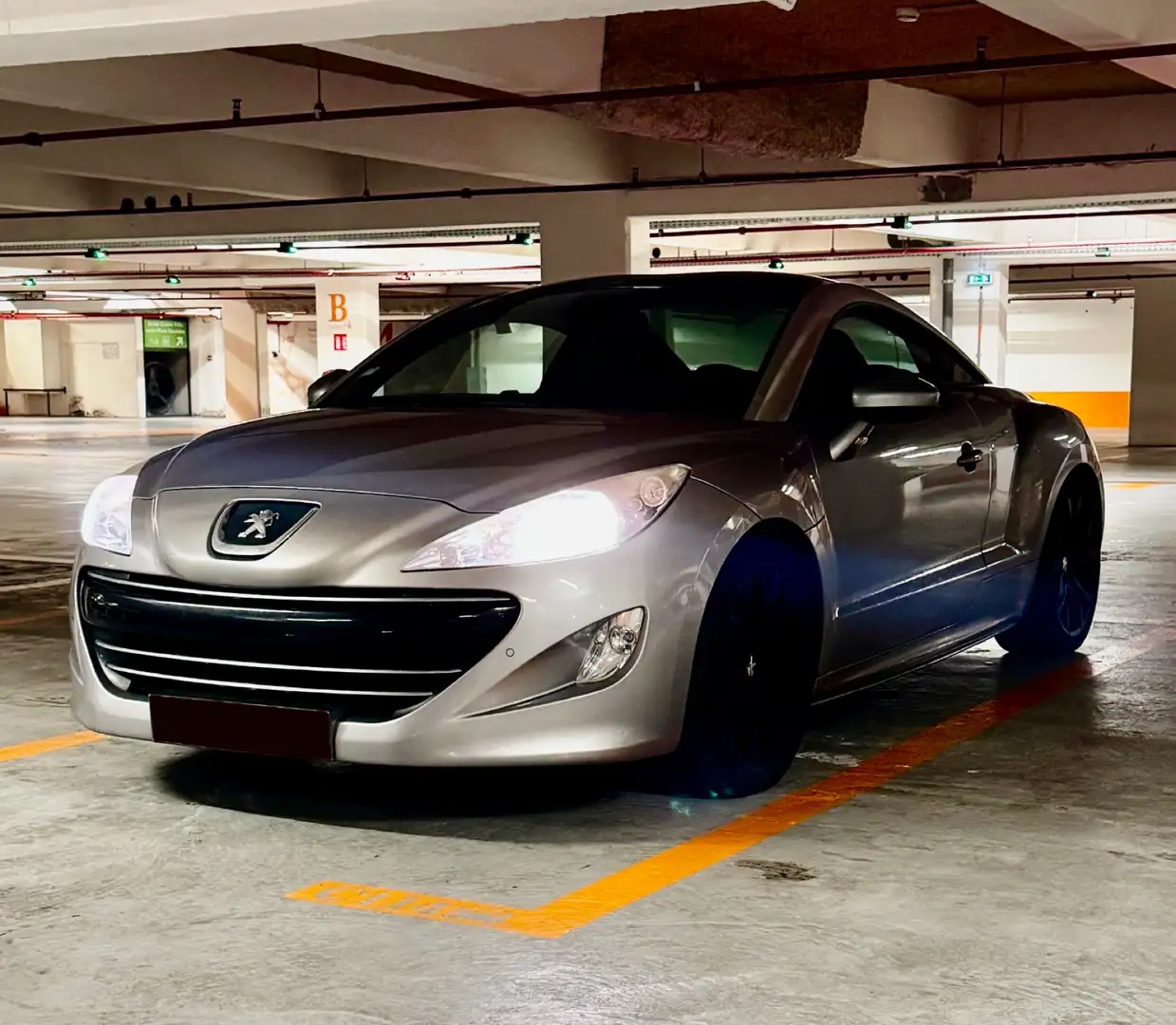 Peugeot RCZ 2.0 HDi FAP 165 - 2