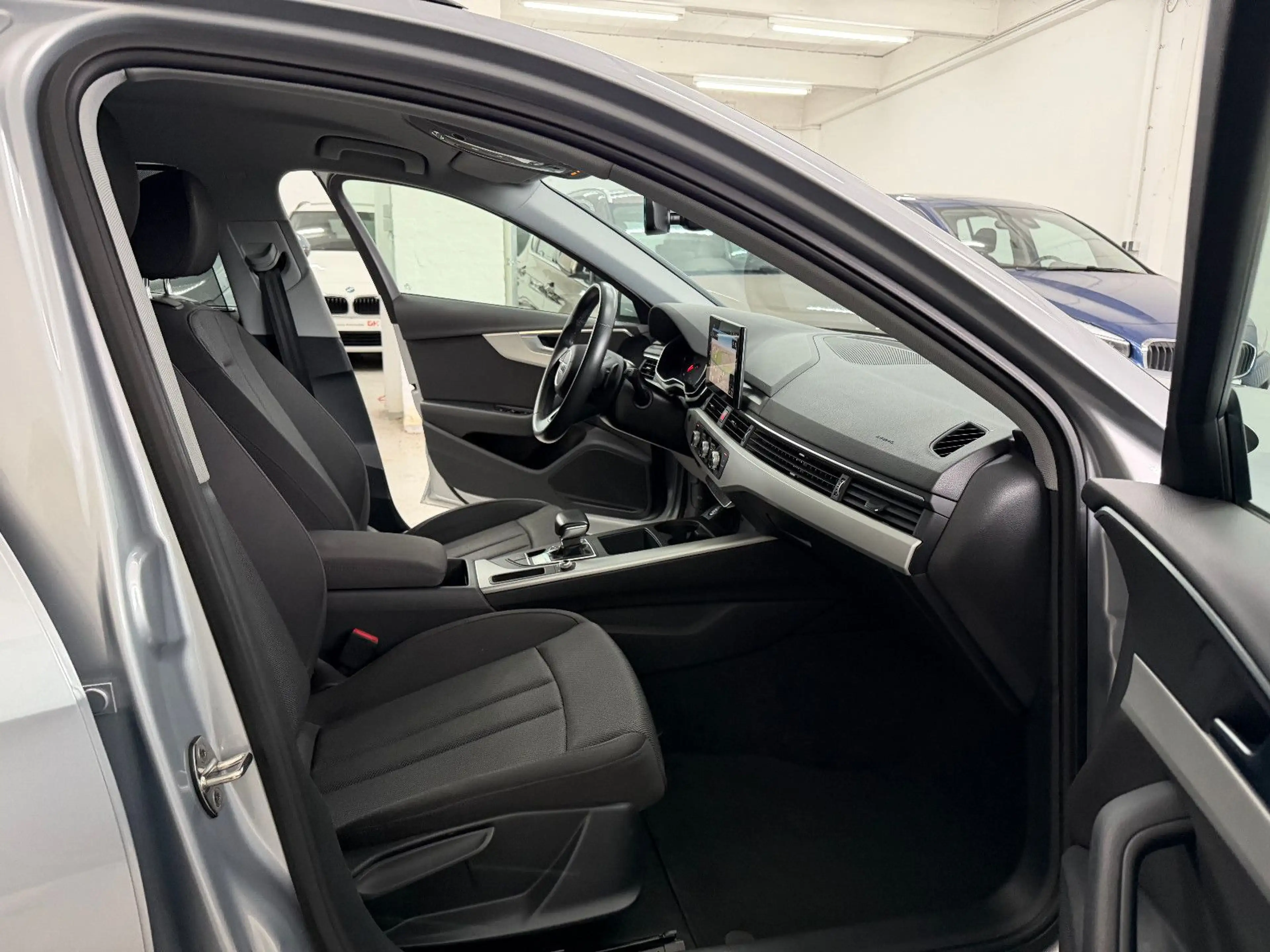 Audi A4 Avant 35 TDI Business P. Navi Plus Sitzh. LED — photo 12