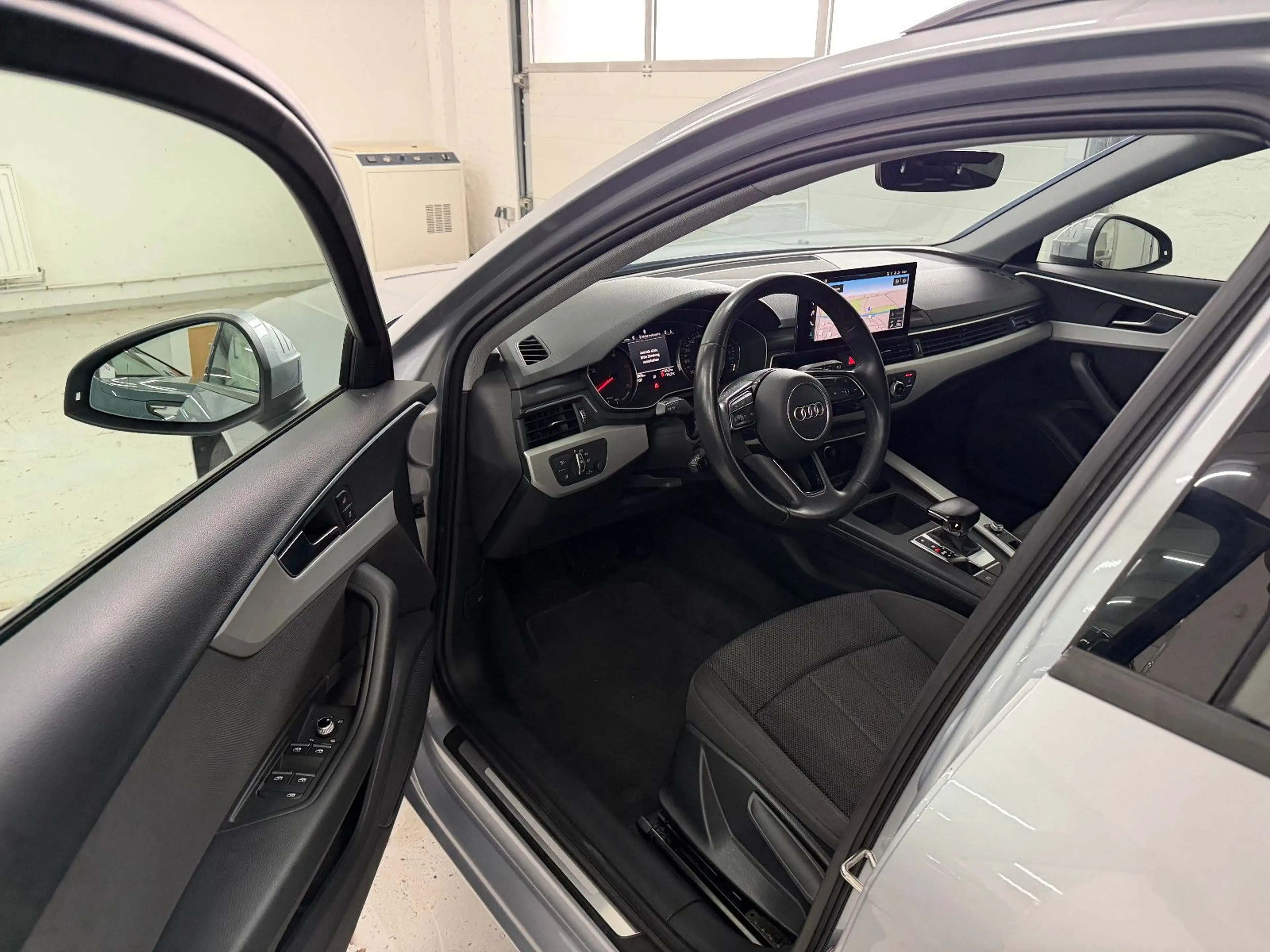 Audi A4 Avant 35 TDI Business P. Navi Plus Sitzh. LED — photo 9