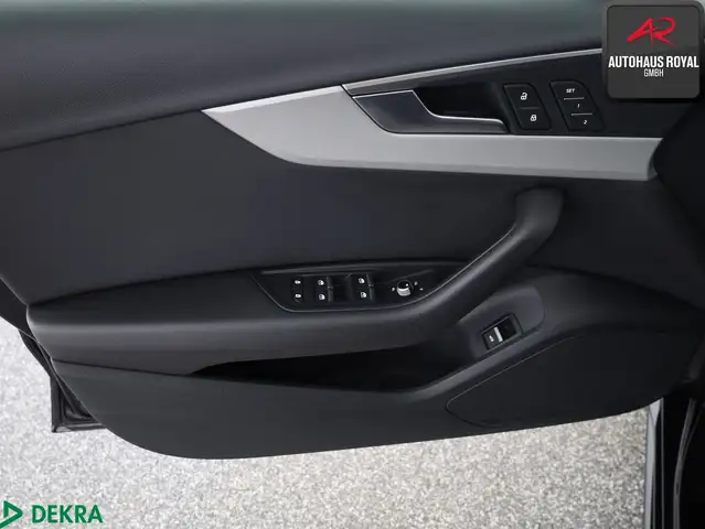 Audi A4 view 14