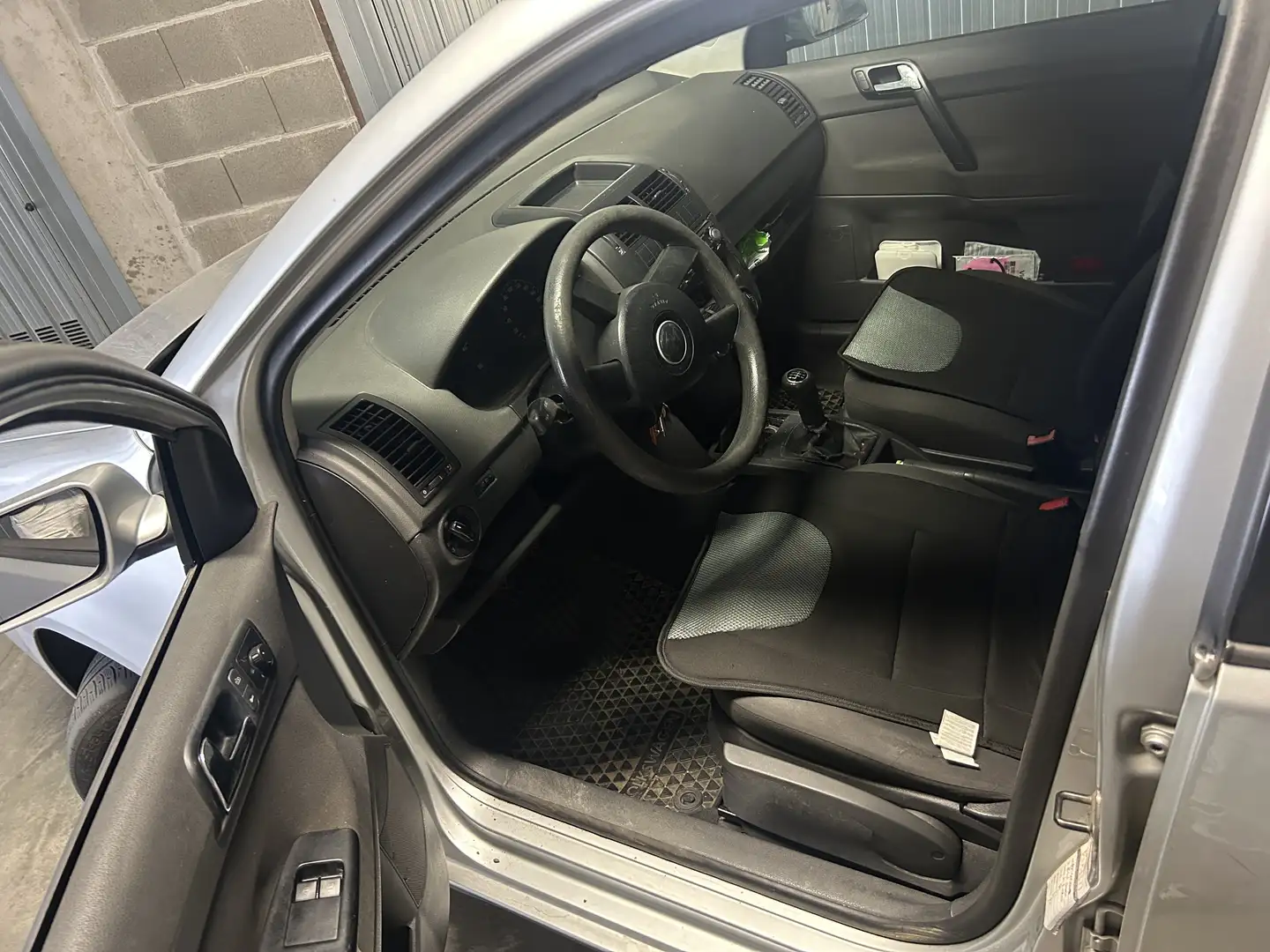 Volkswagen Polo 5p 1.4 tdi Trendline - 1