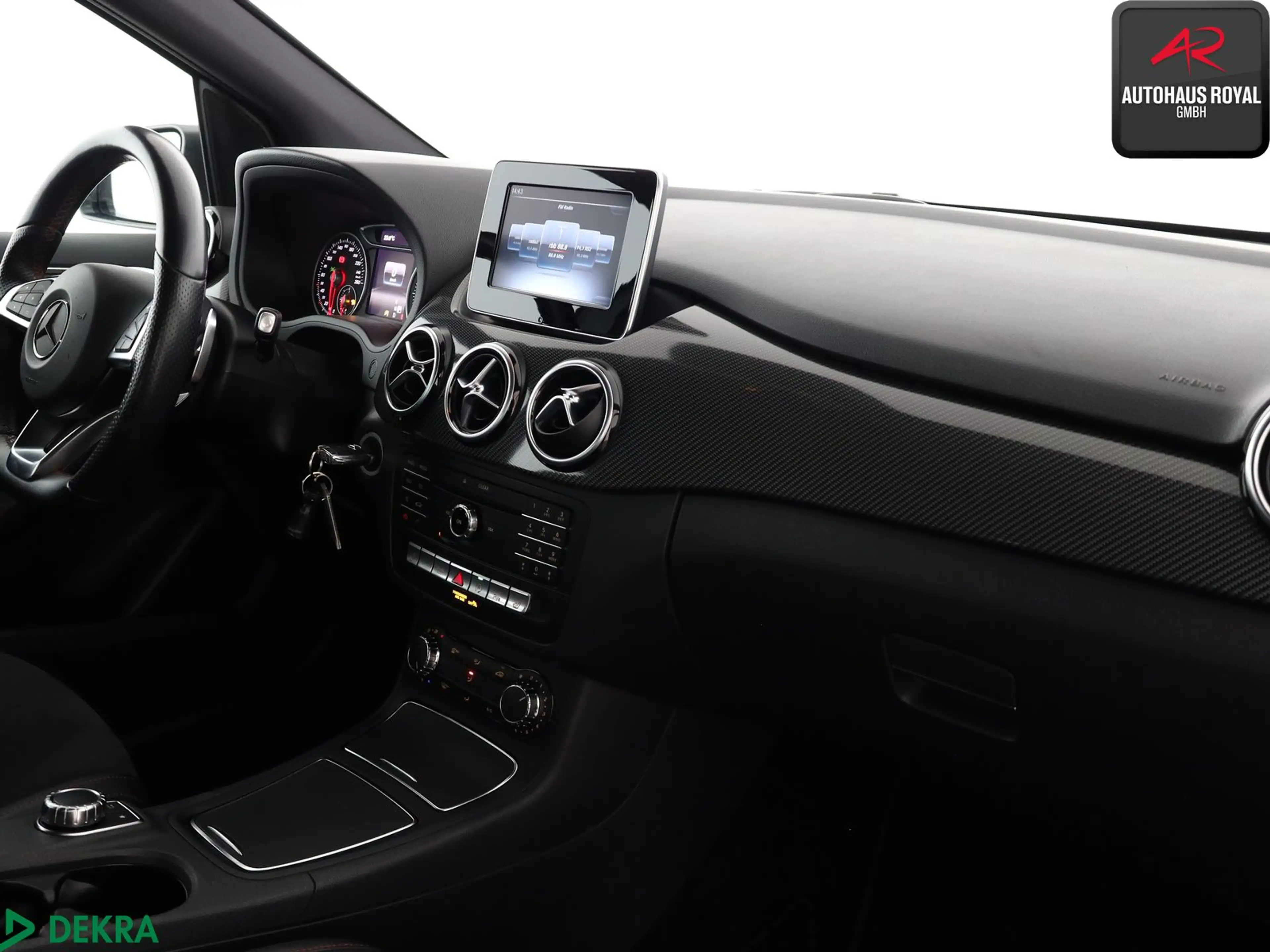 Mercedes-Benz B 220 B 220 d 4MATIC AMG AKT.PARKLENKASSIST,TEMPOMAT — photo 11