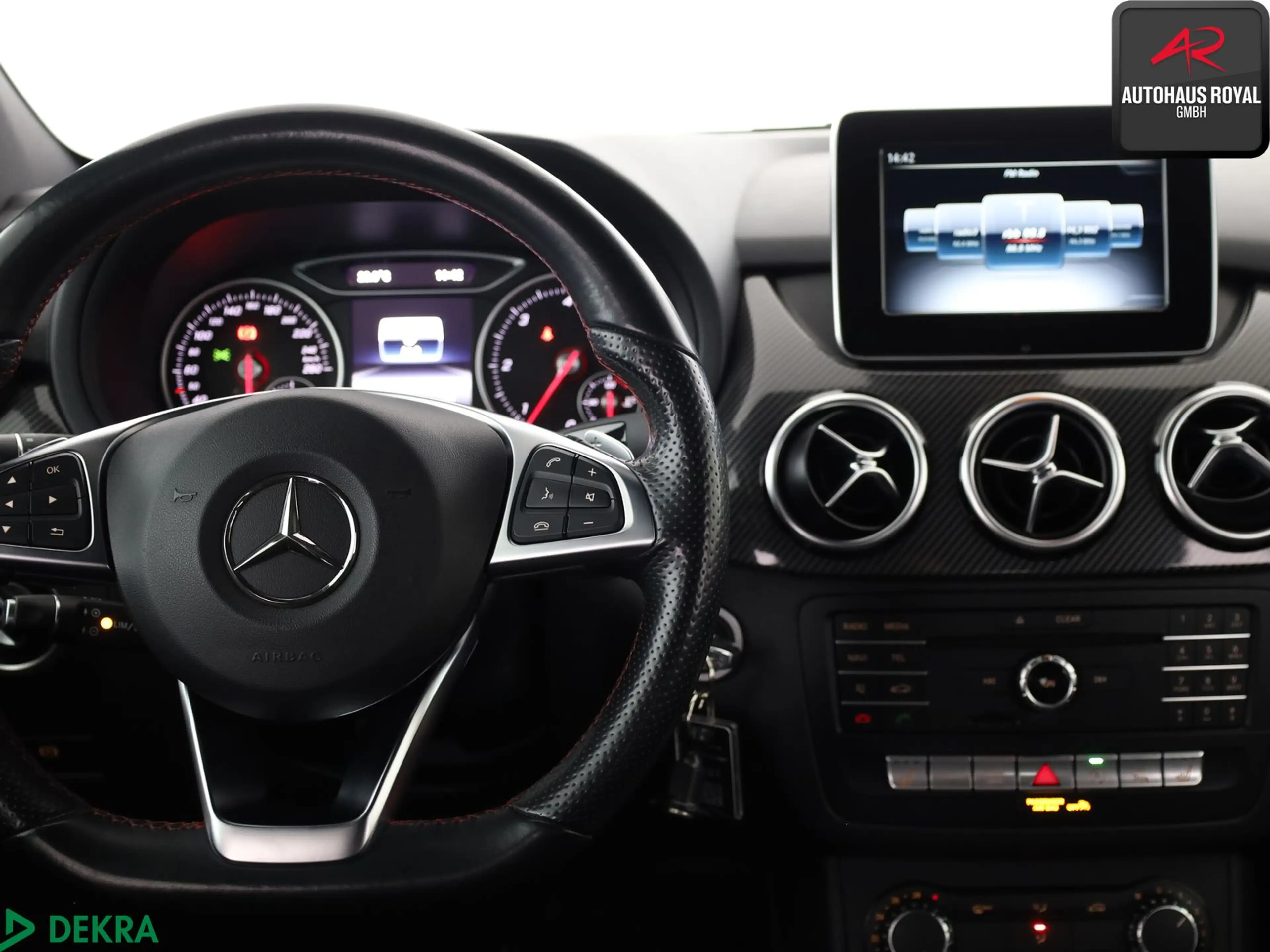 Mercedes-Benz B 220 B 220 d 4MATIC AMG AKT.PARKLENKASSIST,TEMPOMAT — photo 9